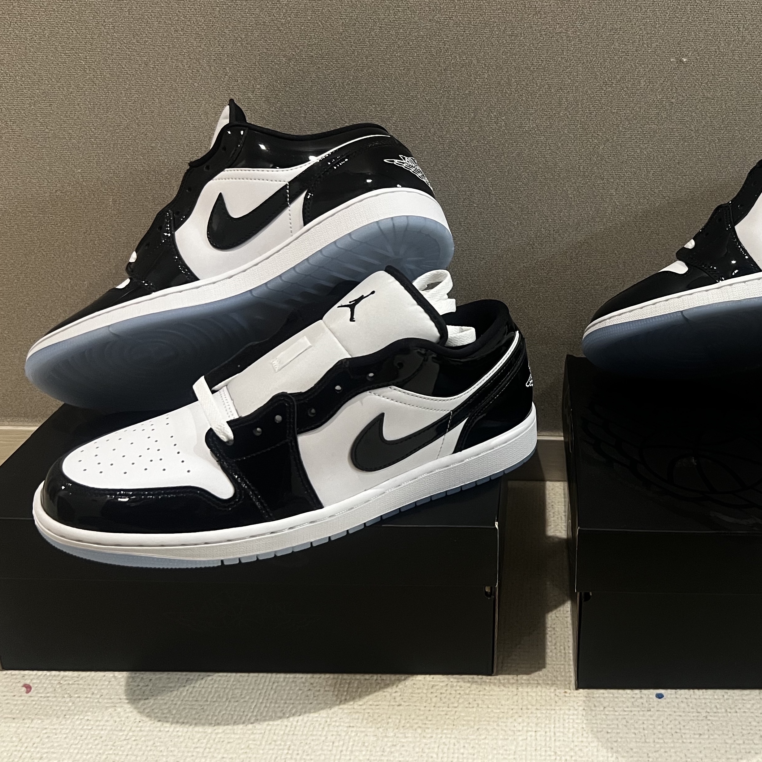 Jordan 1 Low SE Concord, (GS) Jordan 1 Low SE Concord 착용 스타일 - 1