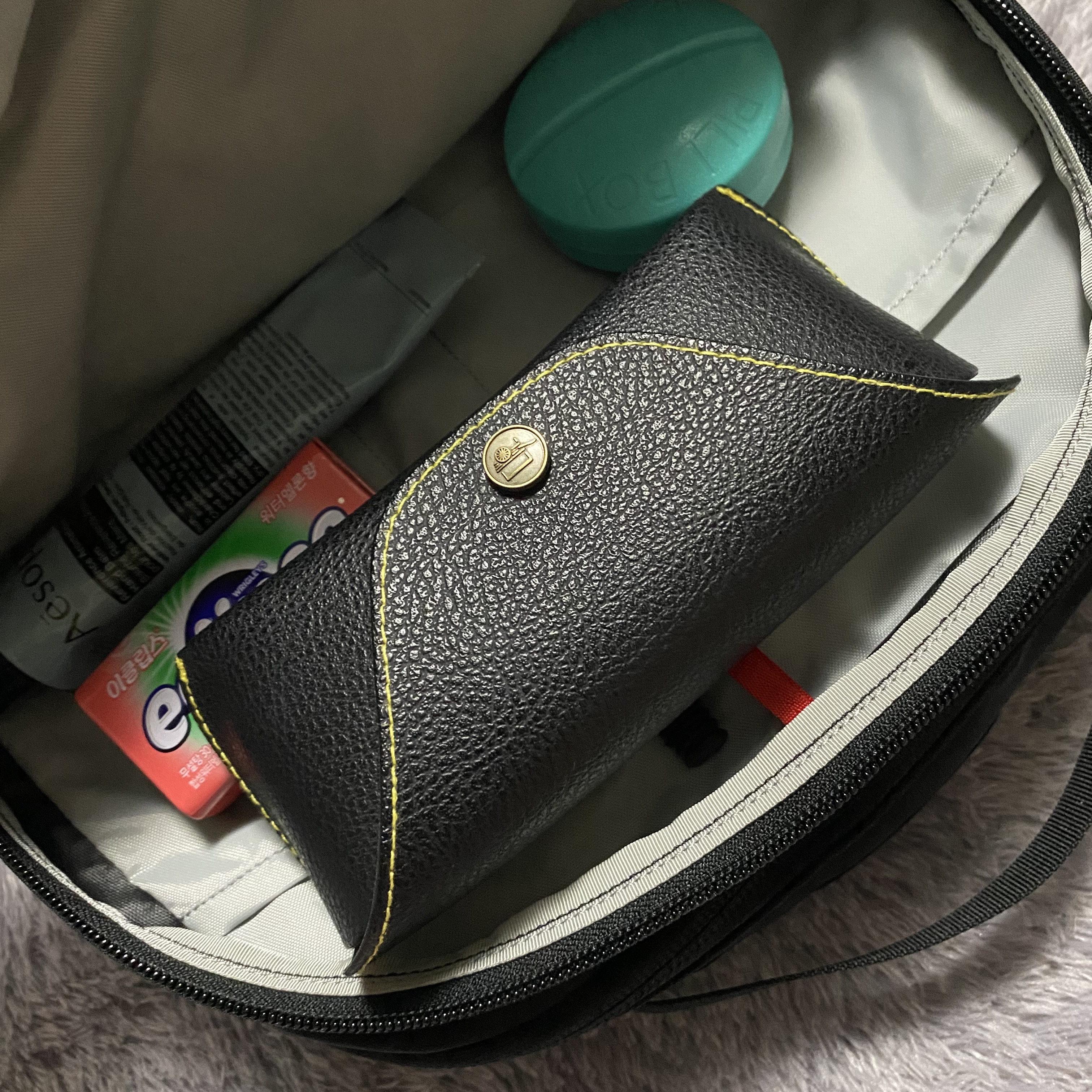 Arc'teryx Mantis 26 Backpack Black 착용 스타일 - 3