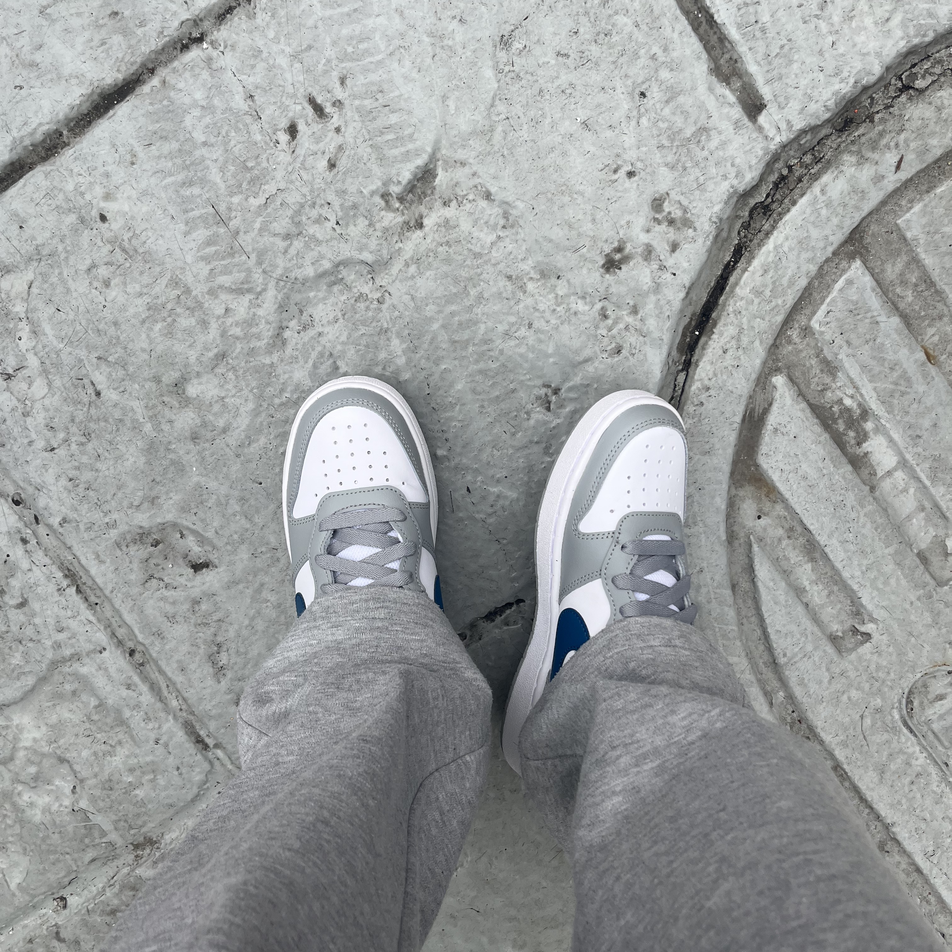 (GS) Nike Court Borough Low 2 Light Smoke Grey 착용 스타일