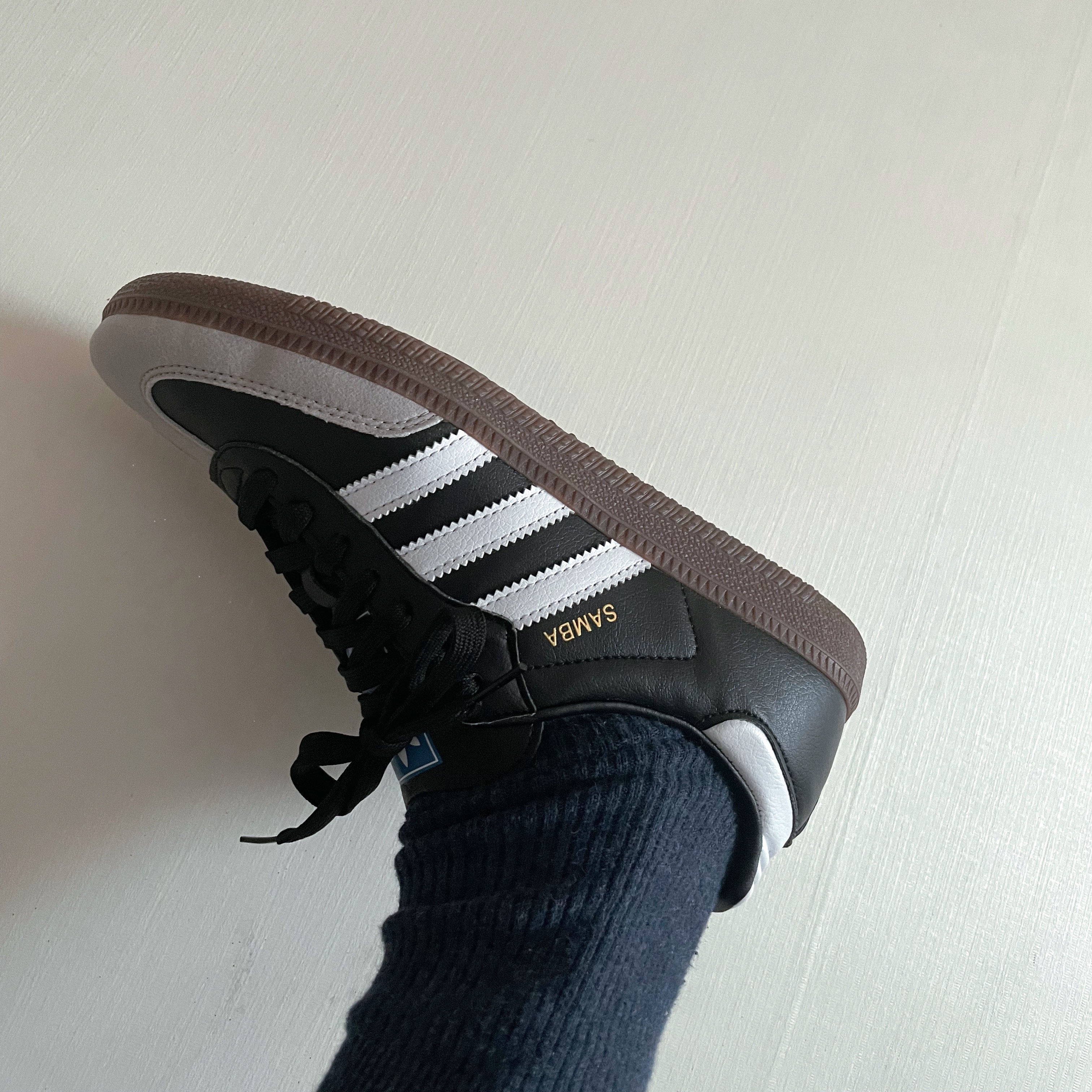 Adidas Samba Vegan Black White 착용 스타일