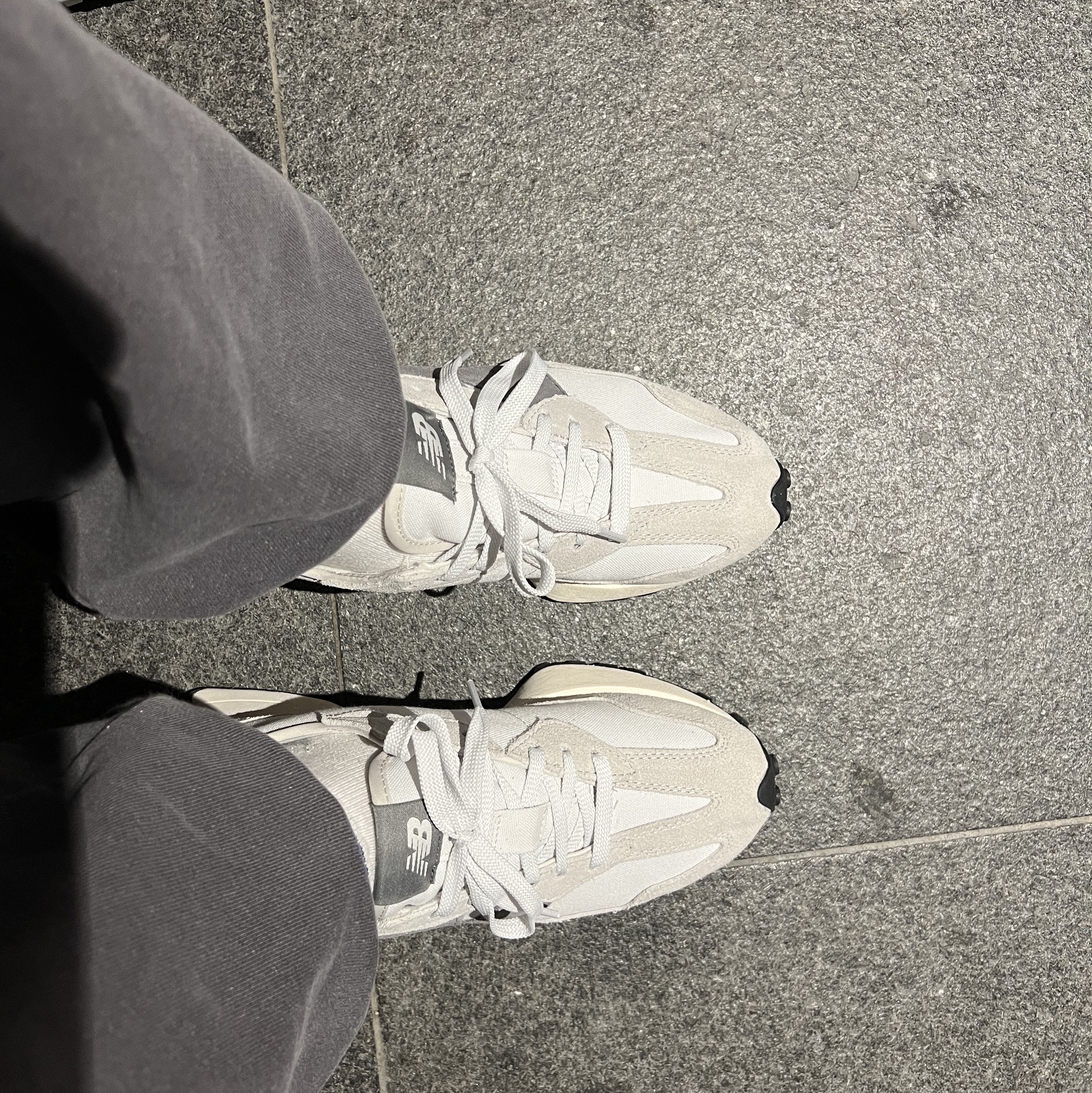 New Balance 327 Nimbus Cloud Rain Cloud 착용 스타일