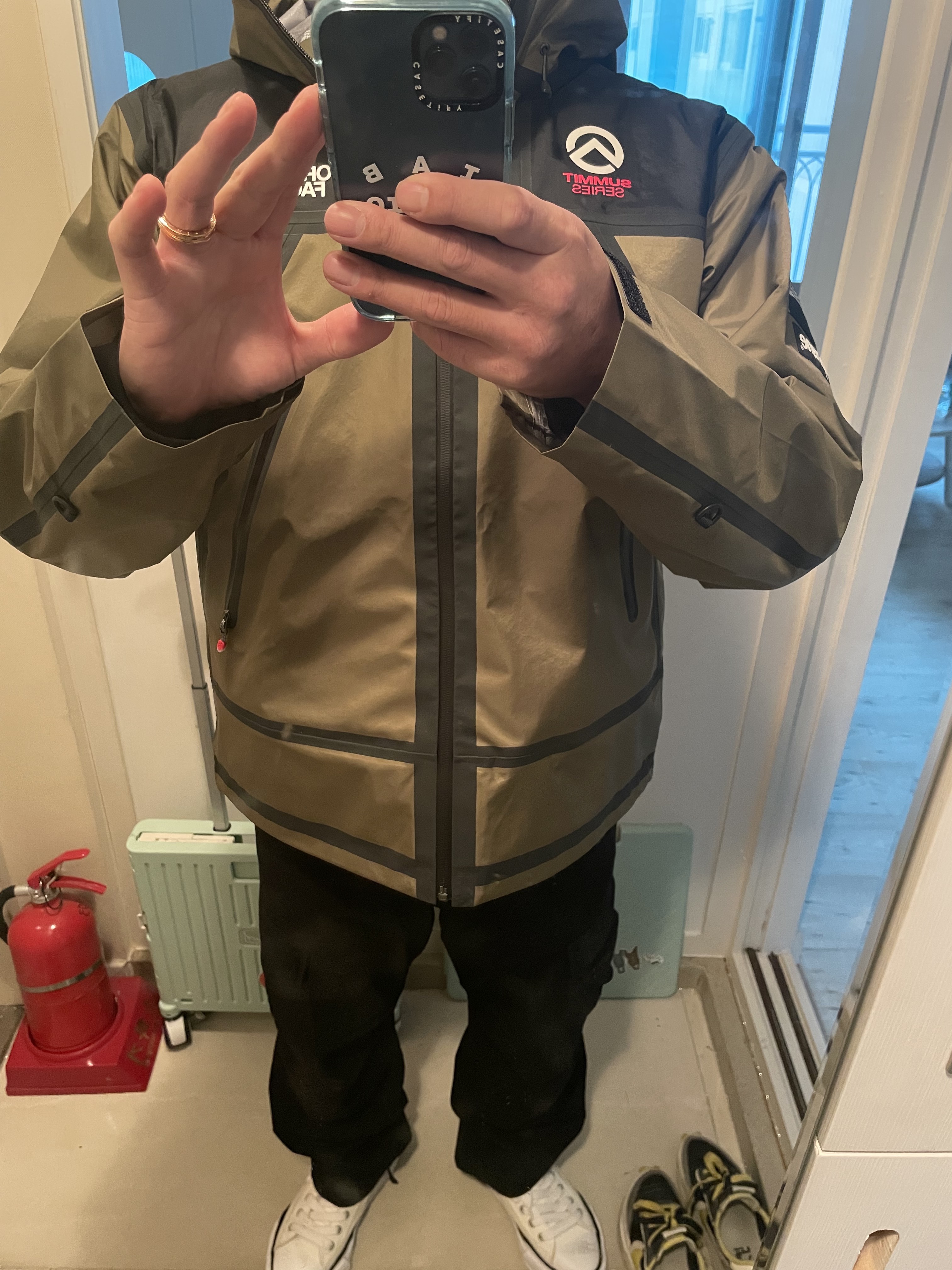Maison Mihara Yasuhiro Peterson OG Sole Canvas Low Sneakers White, Supreme x The North Face Summit Series Outer Tape Seam Jacket Olive - 21SS 착용 스타일