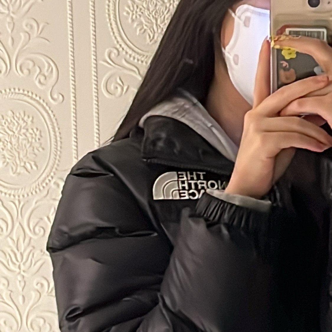 (W) The North Face Nuptse Short Jacket Black, The North Face 1996 Eco Nuptse Jacket Black 착용 스타일 - 2