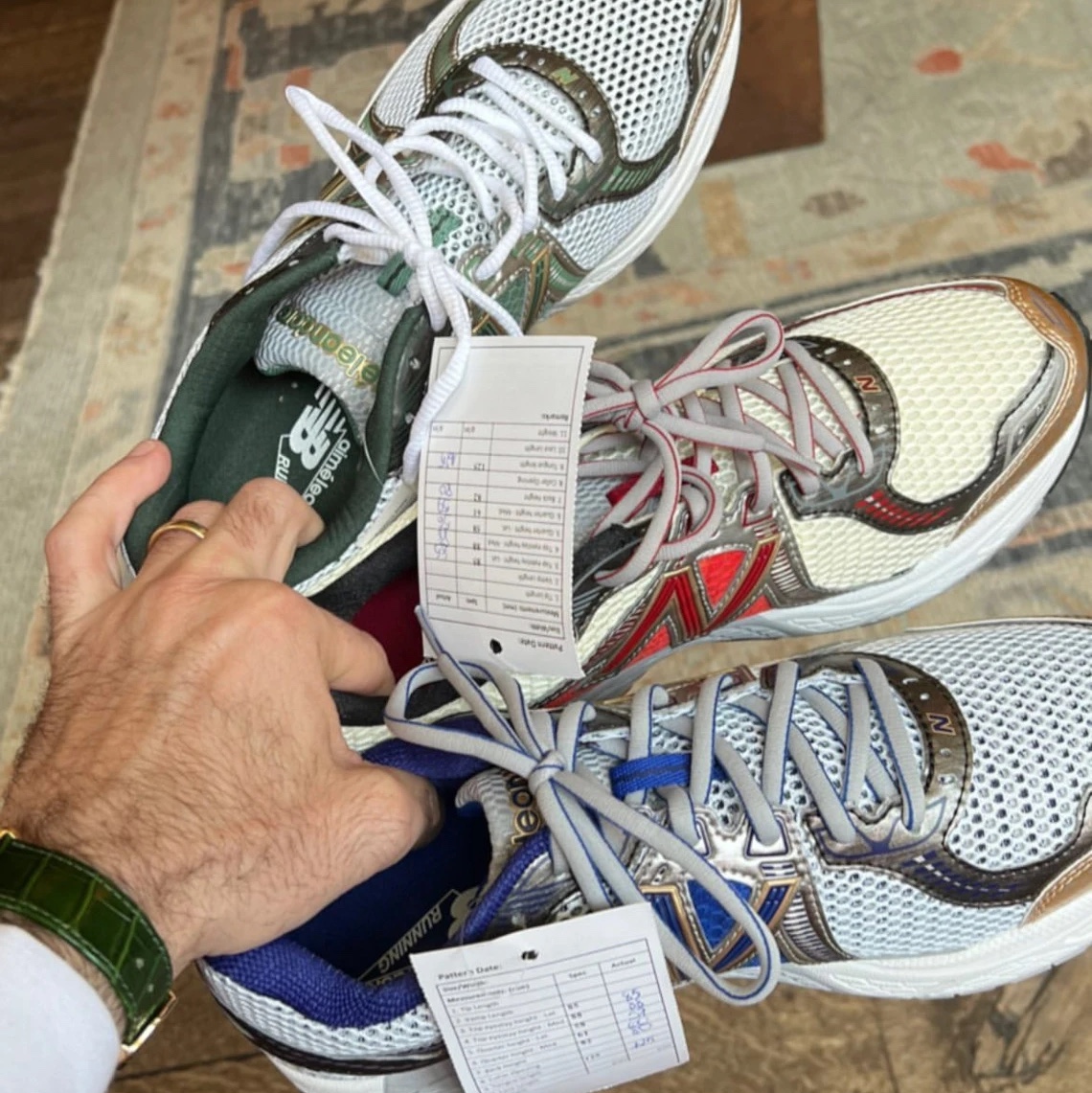 New Balance 860v2 Metallic Silver, New Balance x Dime 860v2 Silver 착용 스타일 - 3