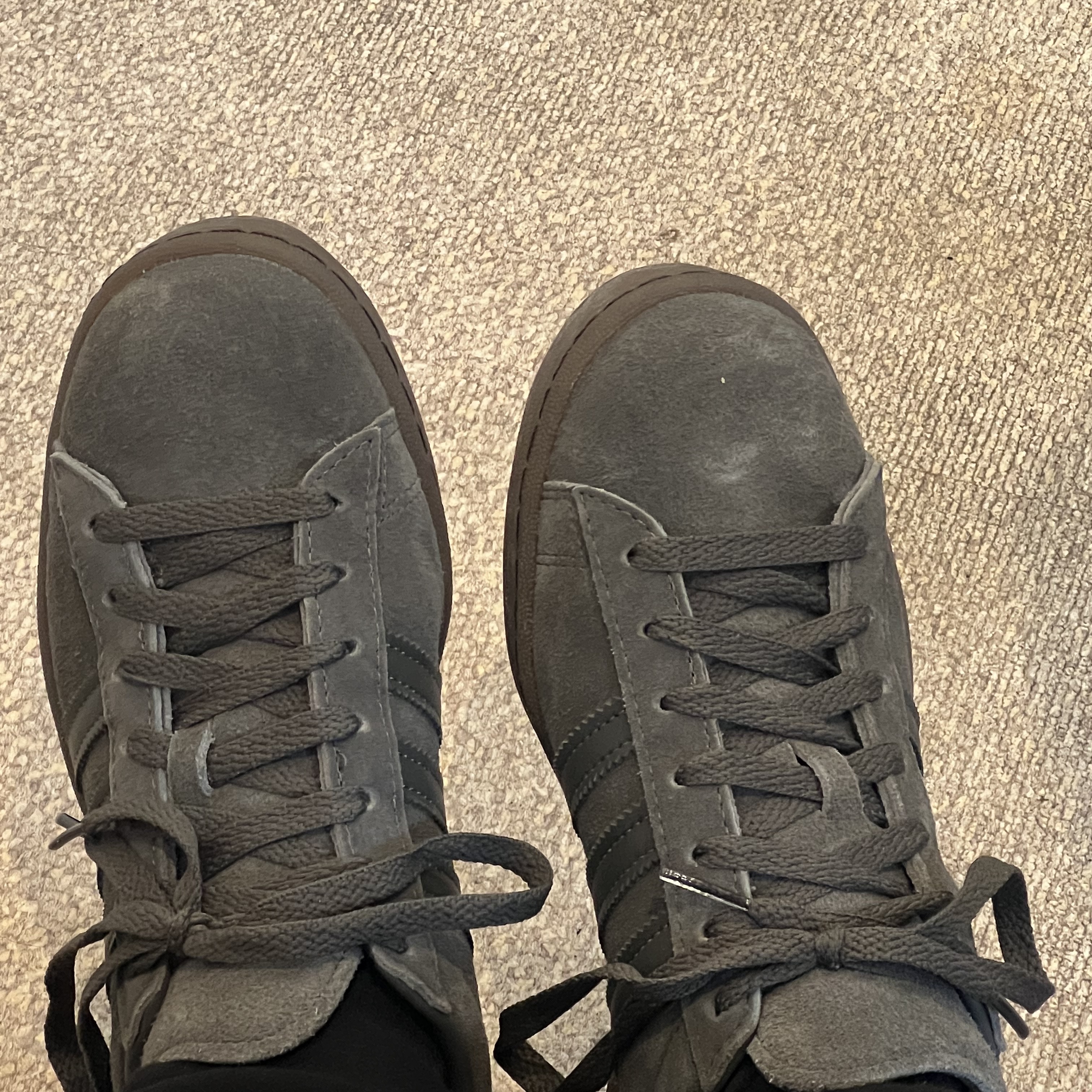 Adidas Campus 80s Utility Grey 착용 스타일