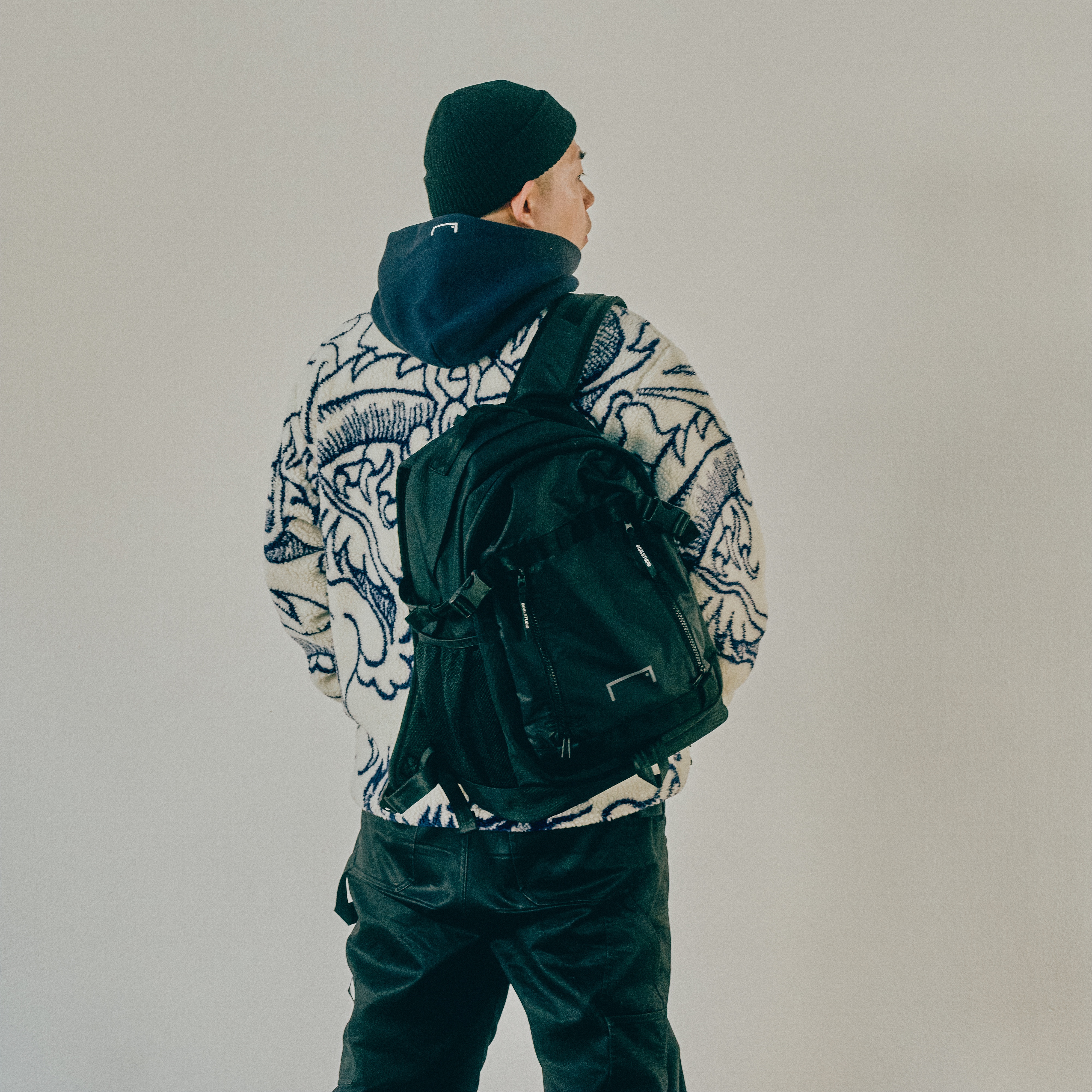 Stussy Dragon Sherpa Jacket Natural 착용 스타일 - 4