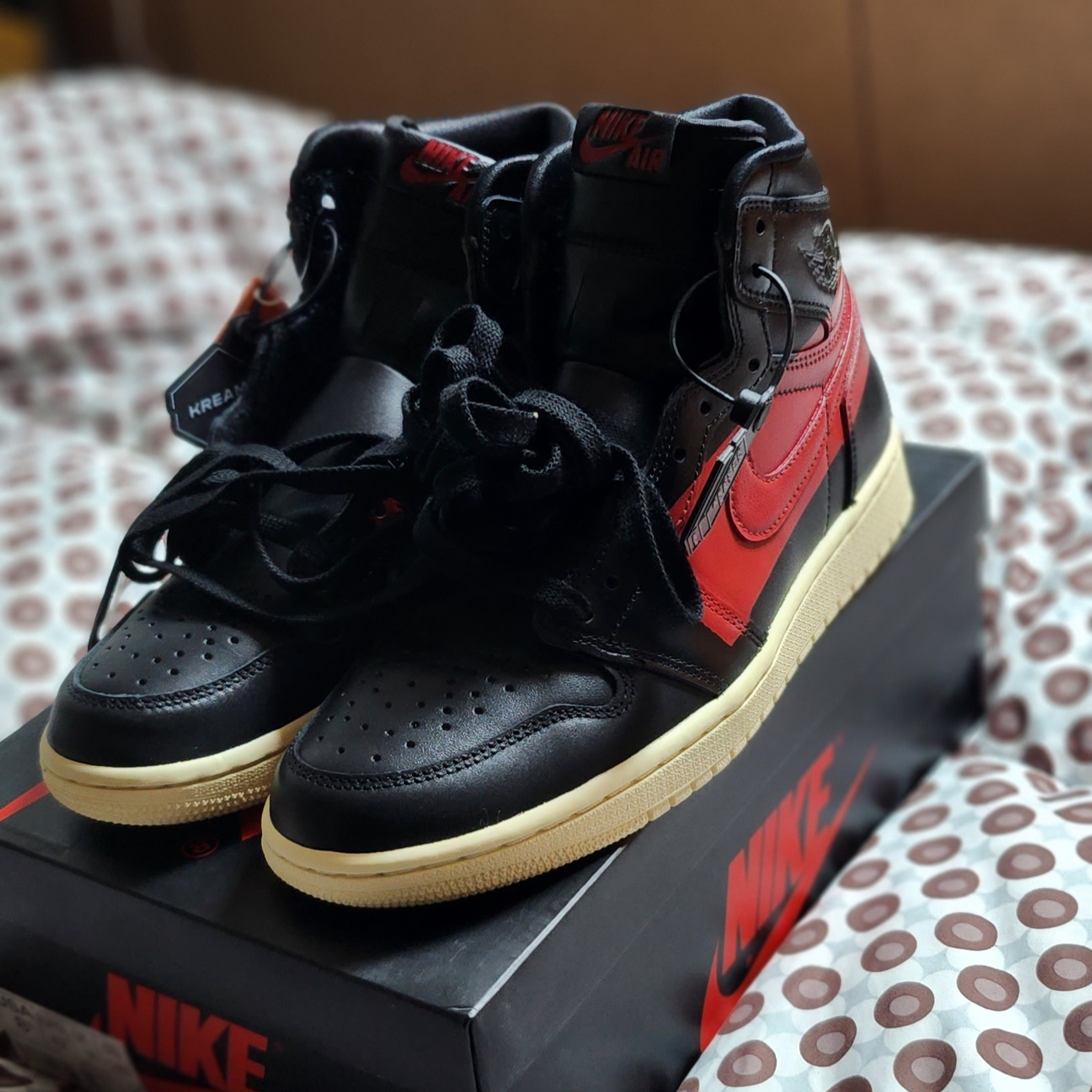 Jordan 1 Retro High OG Defiant Couture 착용 스타일