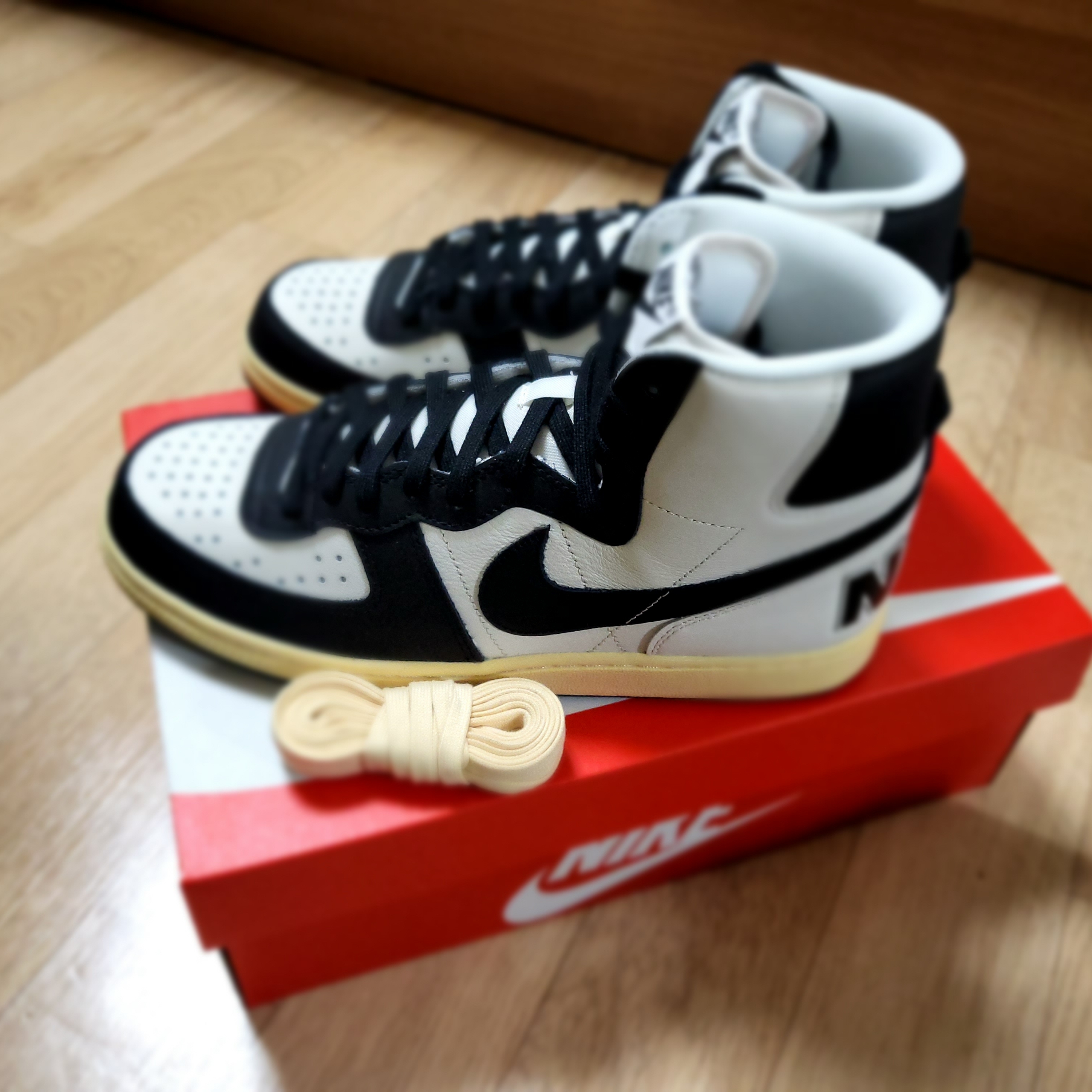 Nike Terminator High Black and Phantom 착용 스타일 - 2