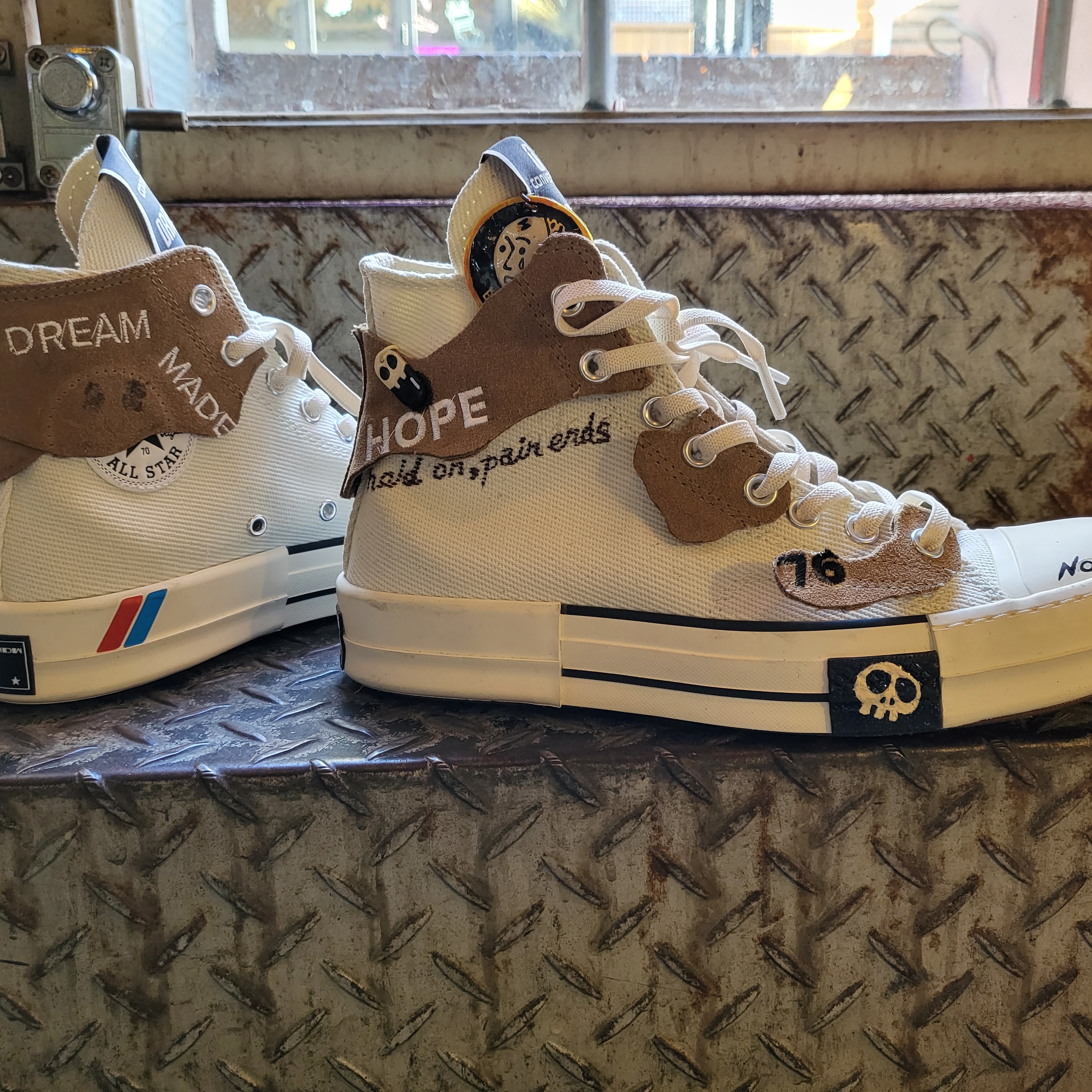 Converse x Ader Error Chuck 70 High White, Converse x Drkshdw Drkstr Chuck 70 High Lily White 착용 스타일 - 3