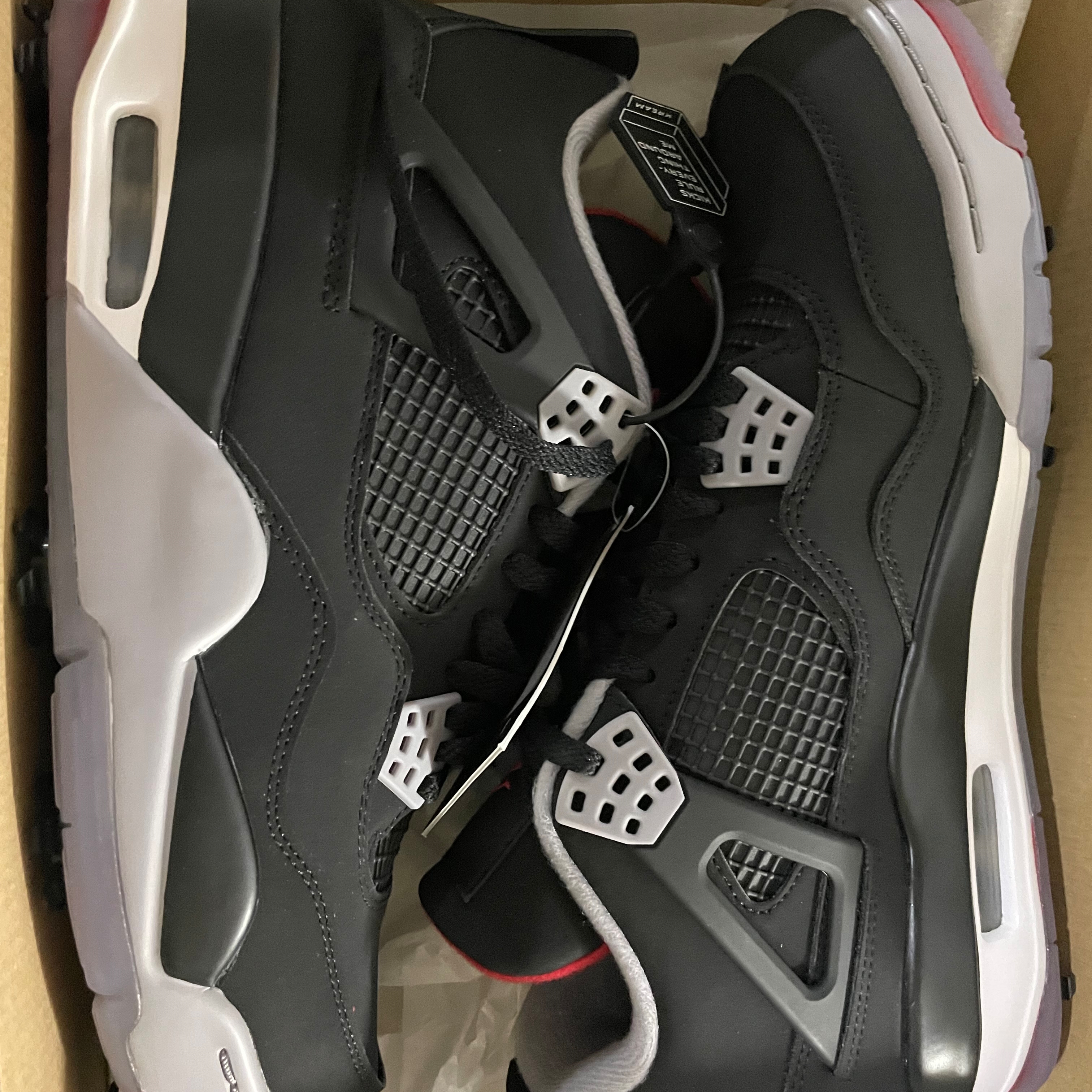 Jordan 4 Golf Bred 착용 스타일