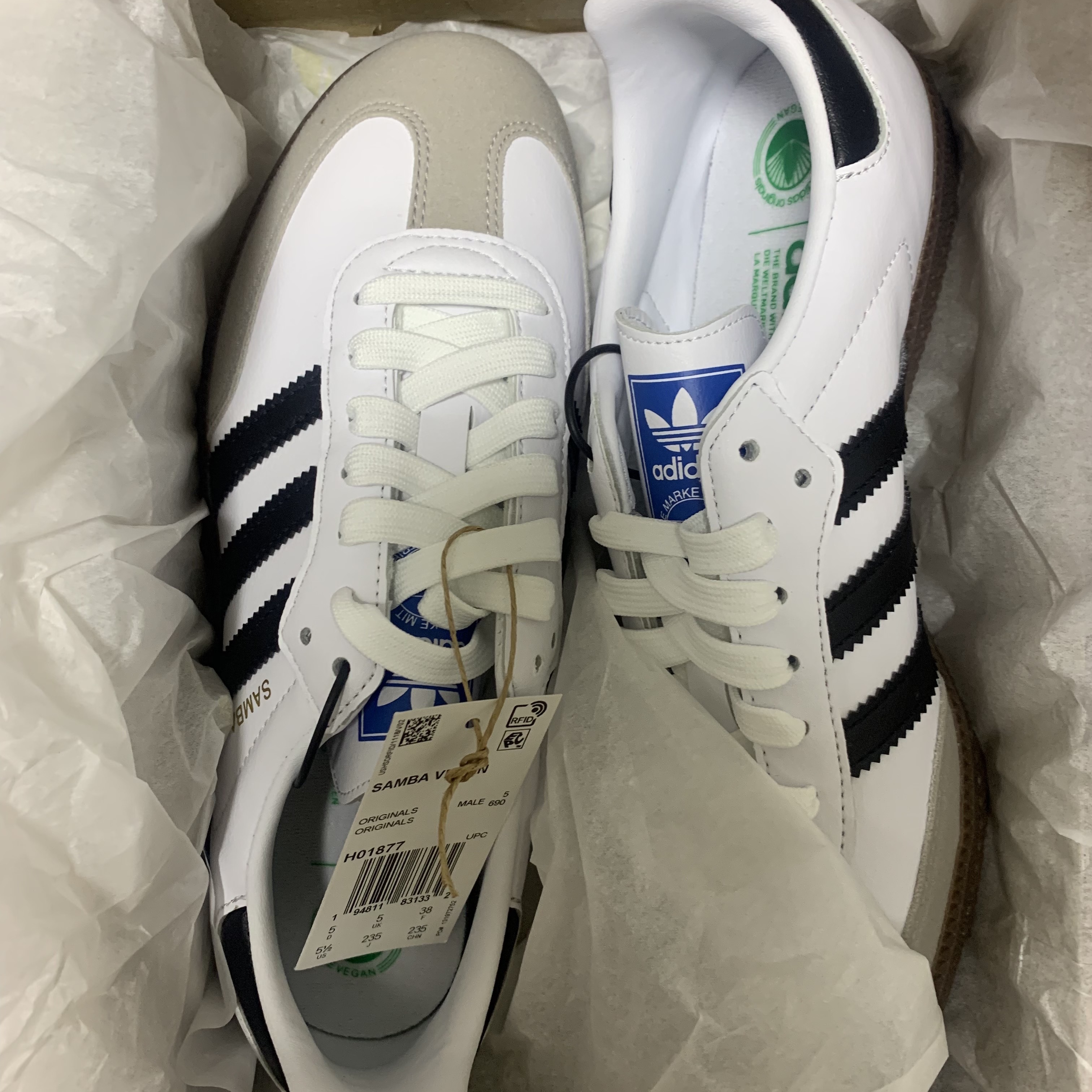 Adidas Samba Vegan White Black 착용 스타일
