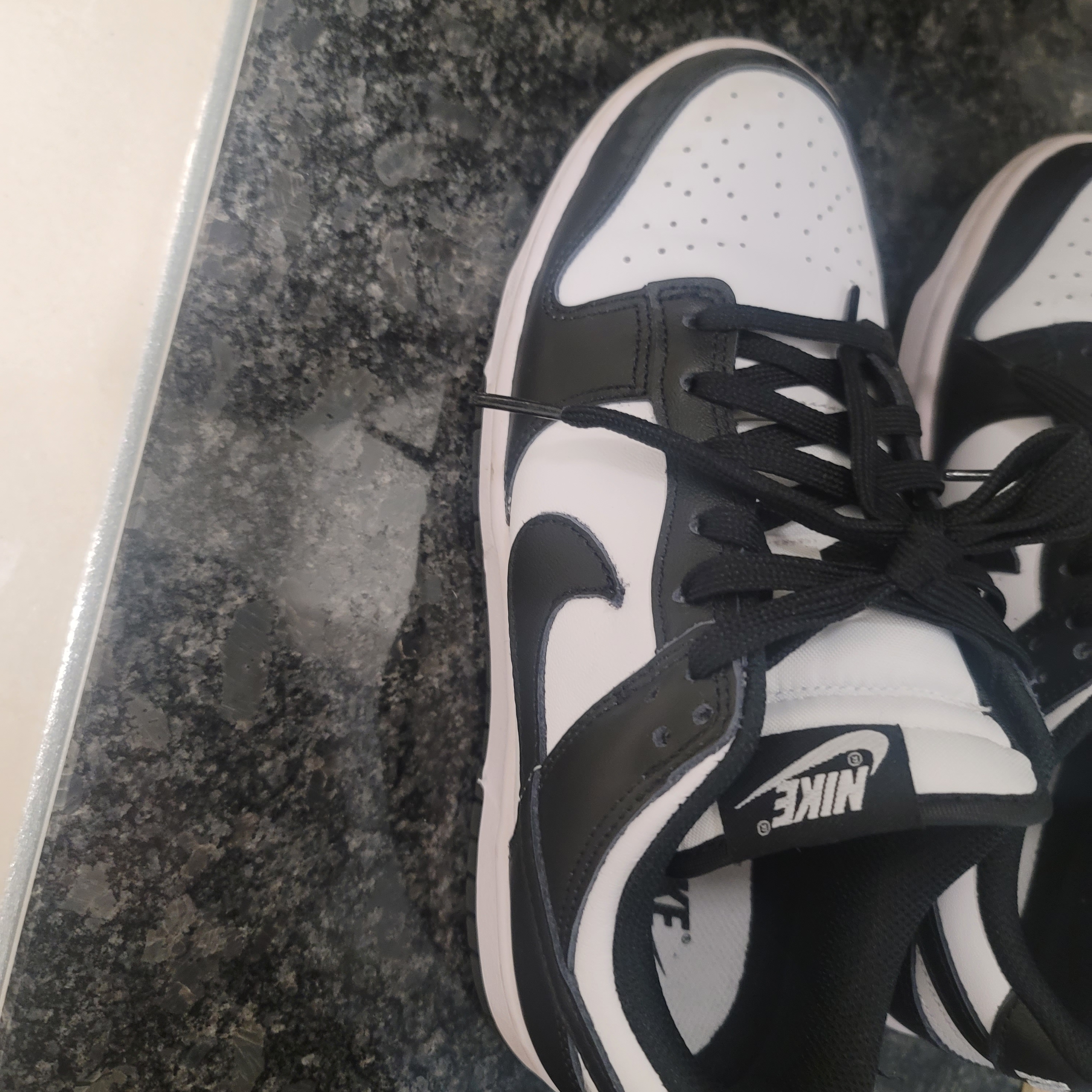 (W) Nike Dunk Low Black 착용 스타일