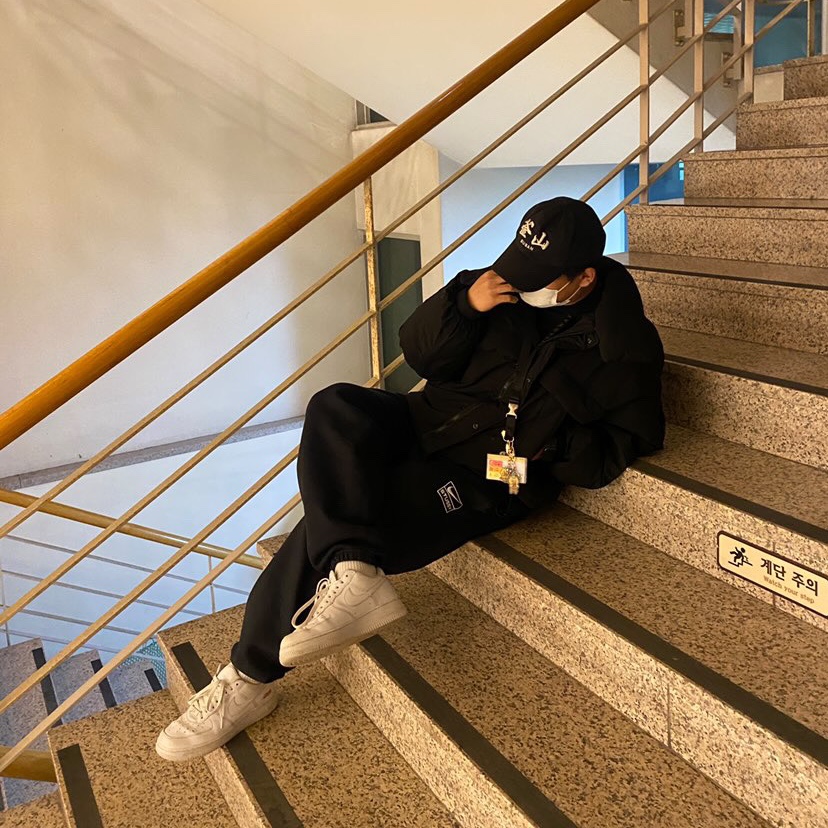 Nike x Supreme Air Force 1 Low White, Nike x Stussy NRG Washed Fleece Pants Black (DO5296-010) 착용 스타일