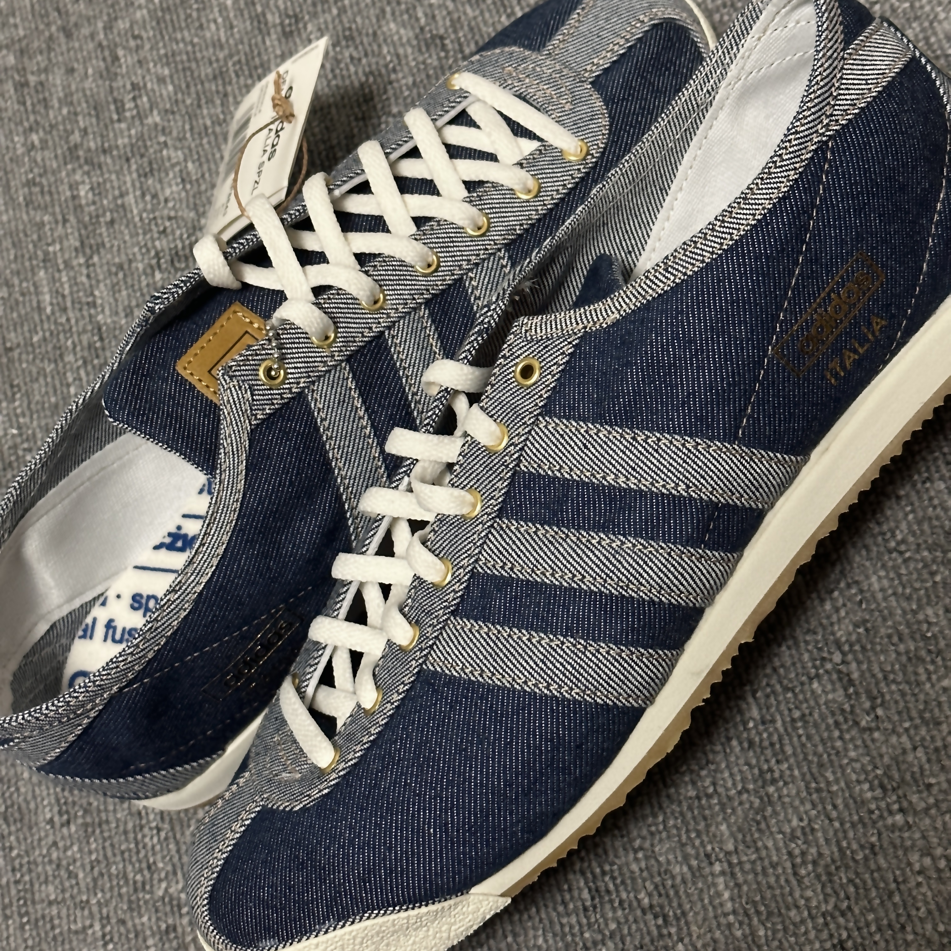 Adidas Denim Italia Spezial Blue Bird 착용 스타일