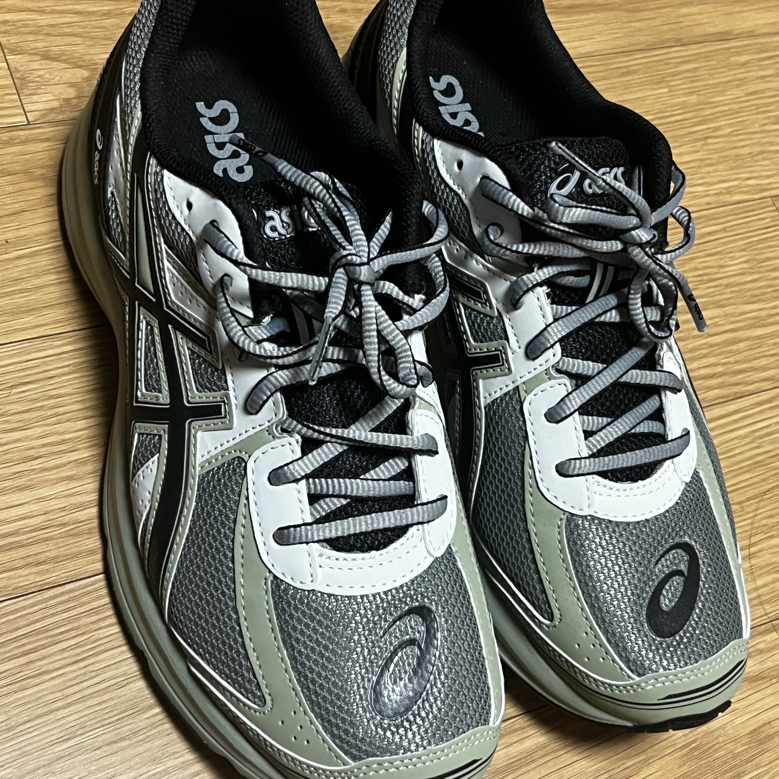 Asics Jog 100 S Sheet Rock - 2E Wide 착용 스타일