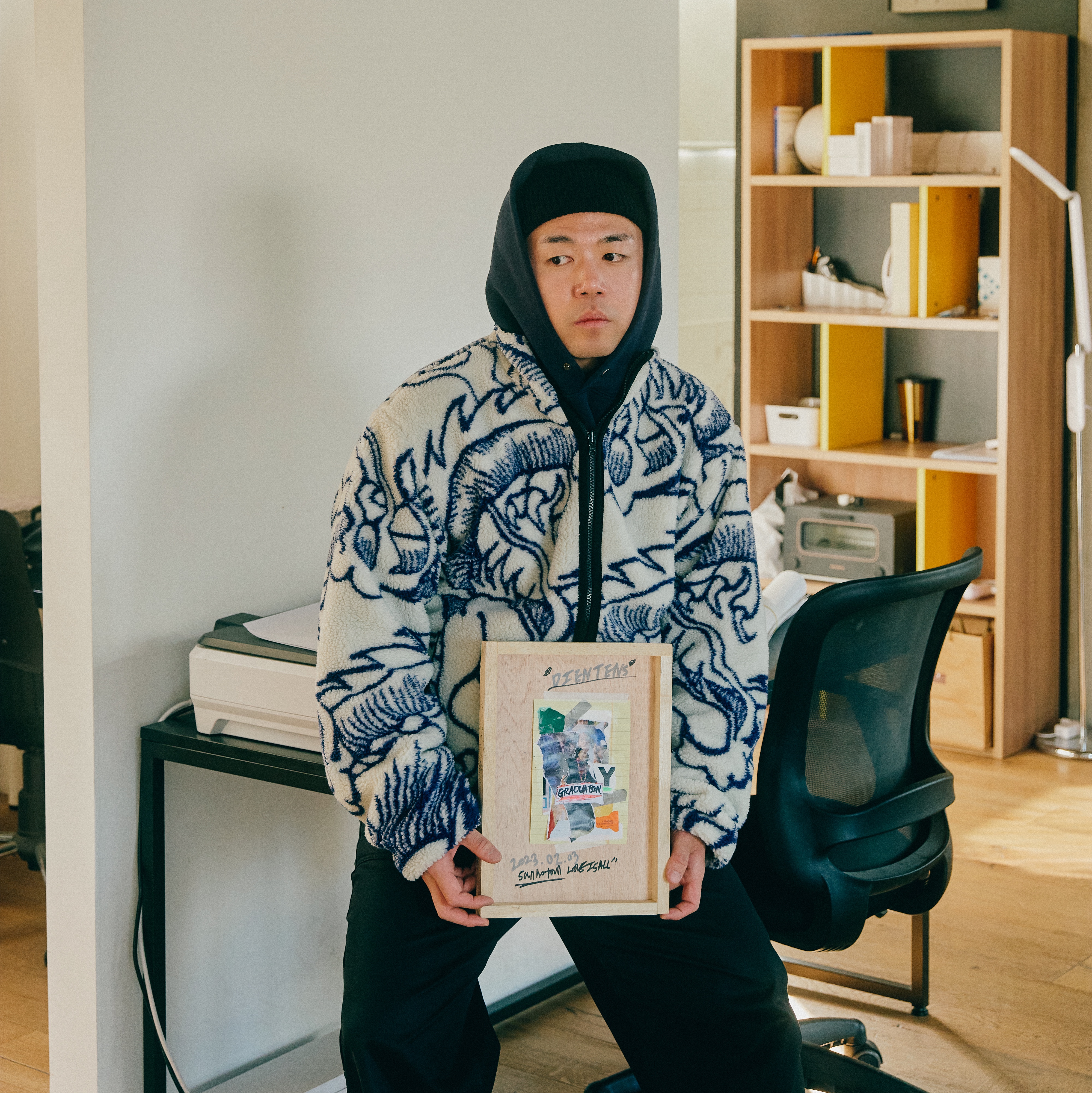 Stussy Dragon Sherpa Jacket Natural 착용 스타일 - 1
