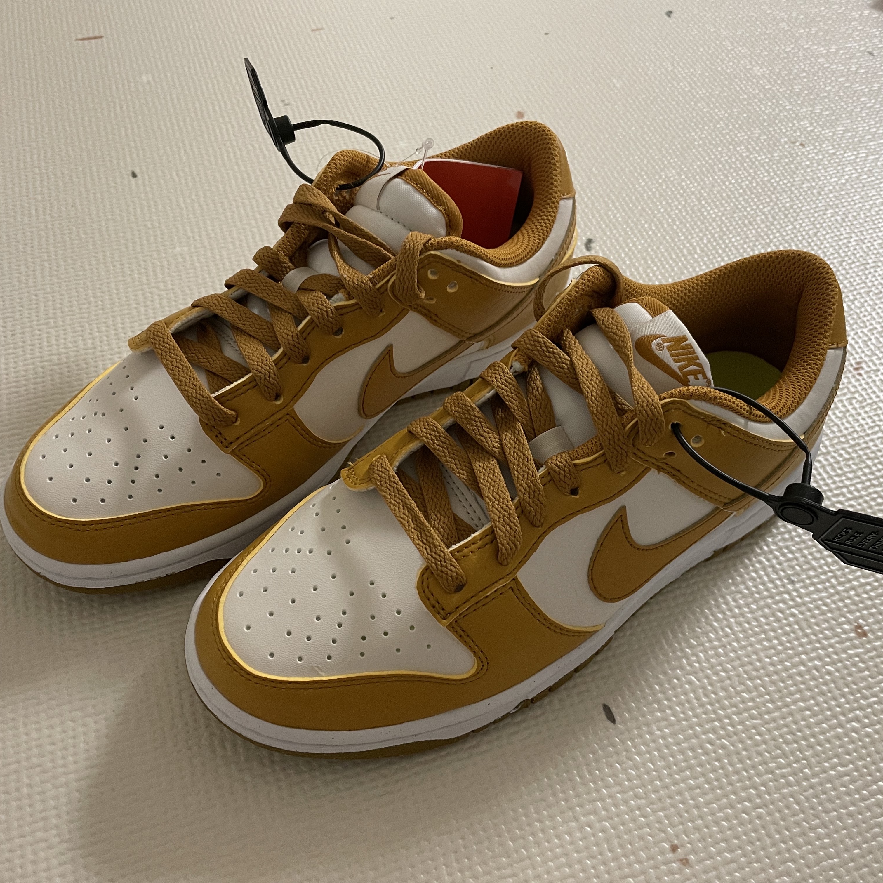 (W) Nike Dunk Low Next Nature Phantom 착용 스타일