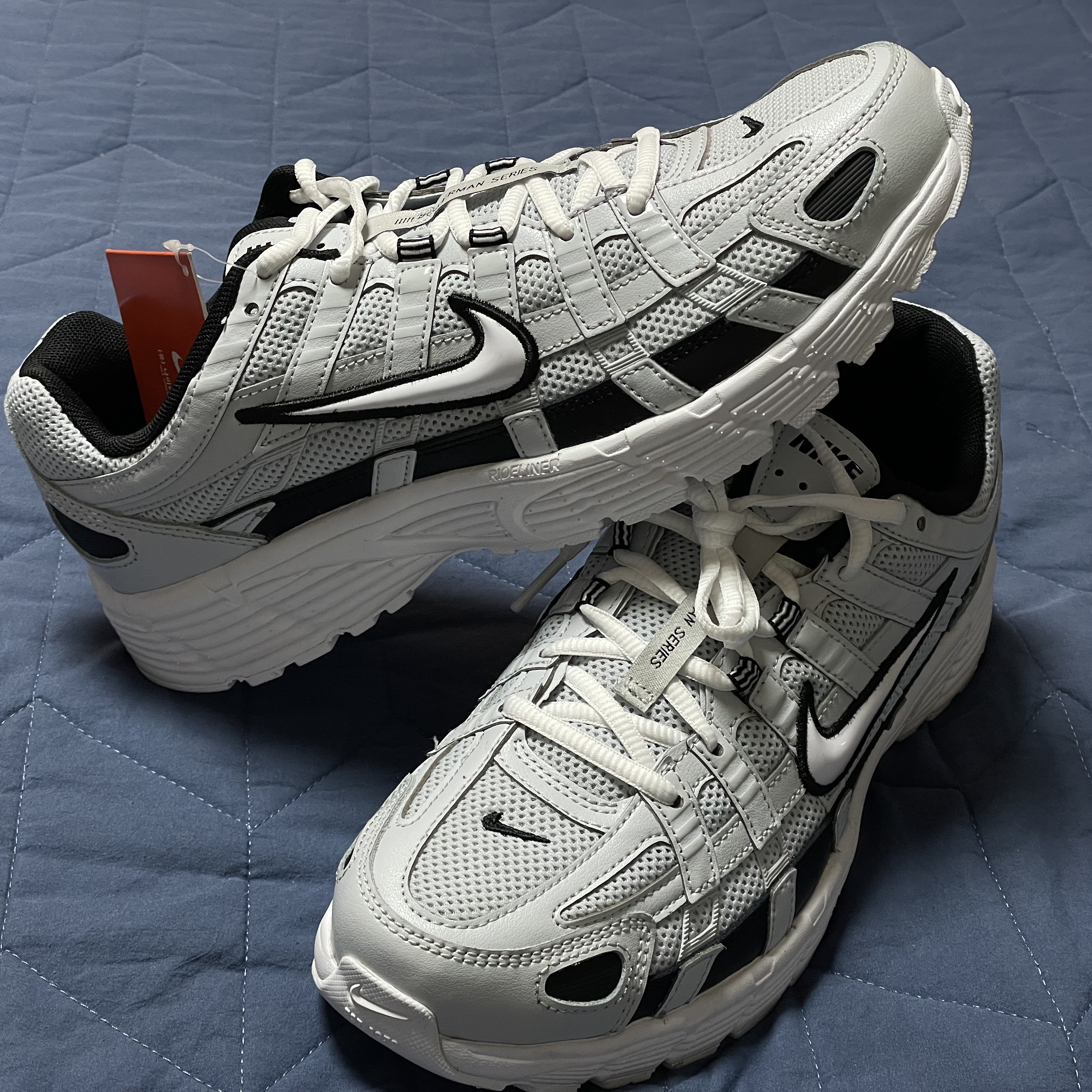 Nike P-6000 Pure Platinum 착용 스타일
