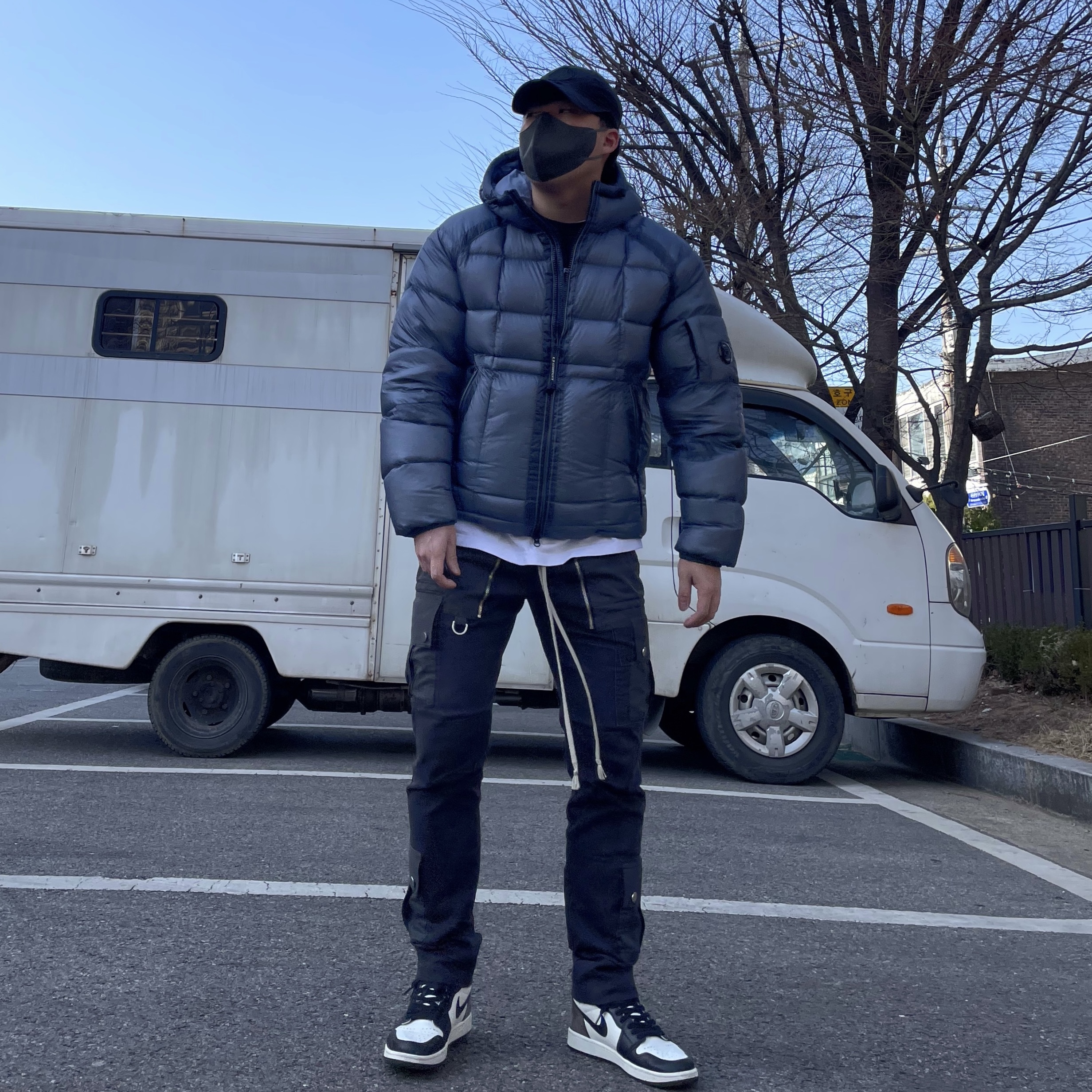 Supreme x Nike Jewel Crewneck Black - 20FW, Jordan 1 Retro High OG Black Mocha 착용 스타일 - 2