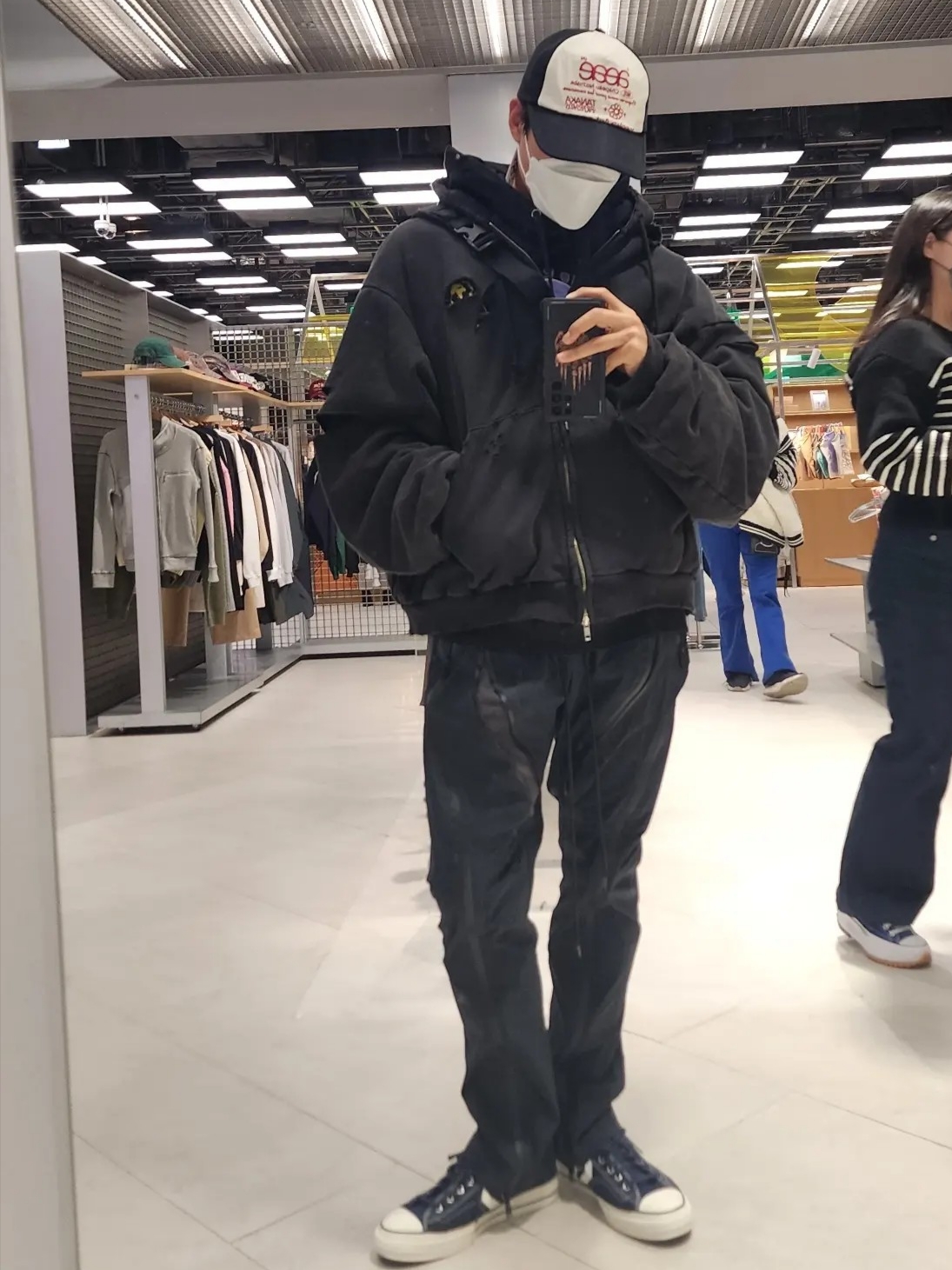 Undermycar Phan Multi Zip Nylon Mesh Pants Darkest Hour - 21SS, Project G/R Distressed Layer Zip Hoodie Faded Black 착용 스타일
