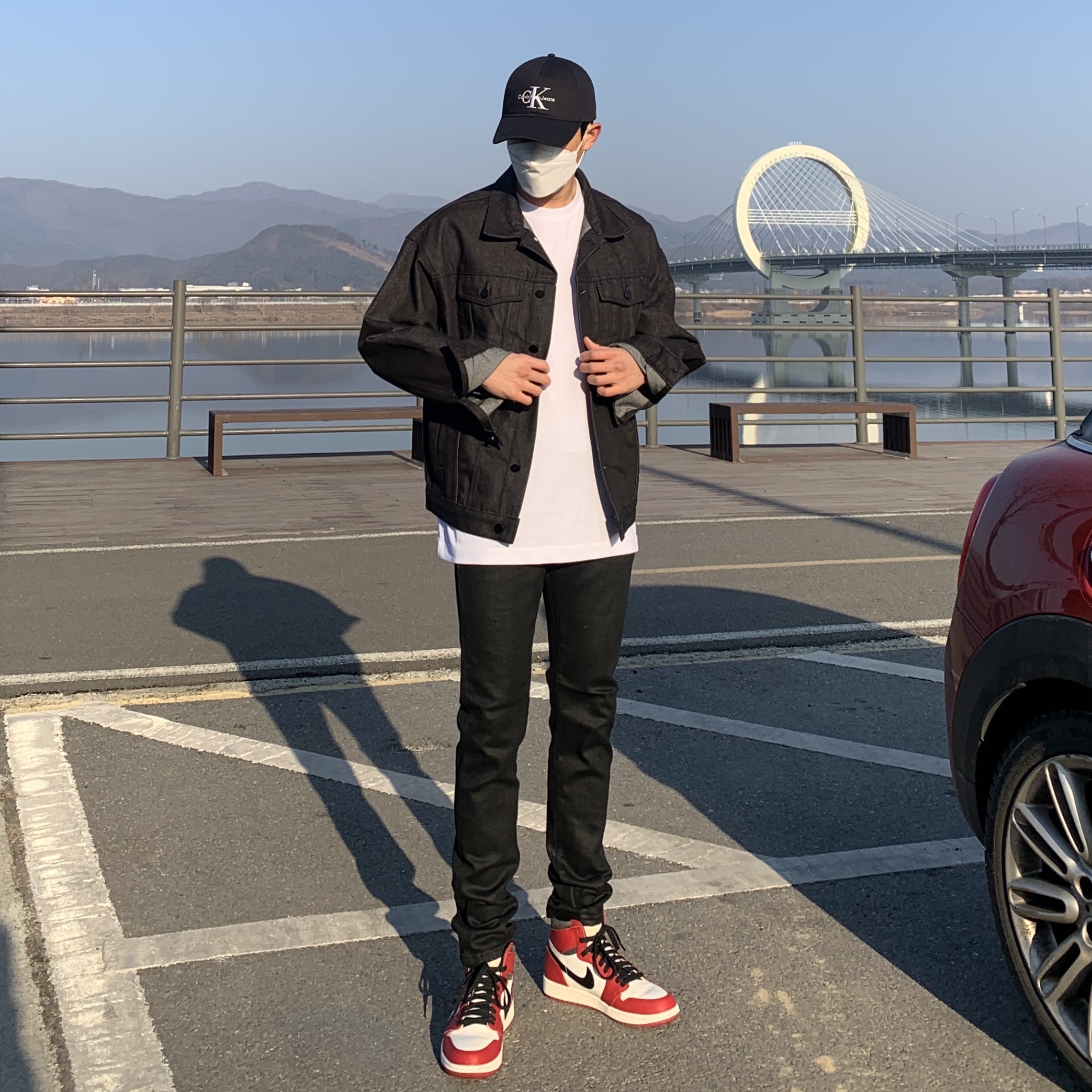 Jordan 1 Retro High OG Chicago 2022, IAB Studio T-Shirt White Light Green 착용 스타일 - 1