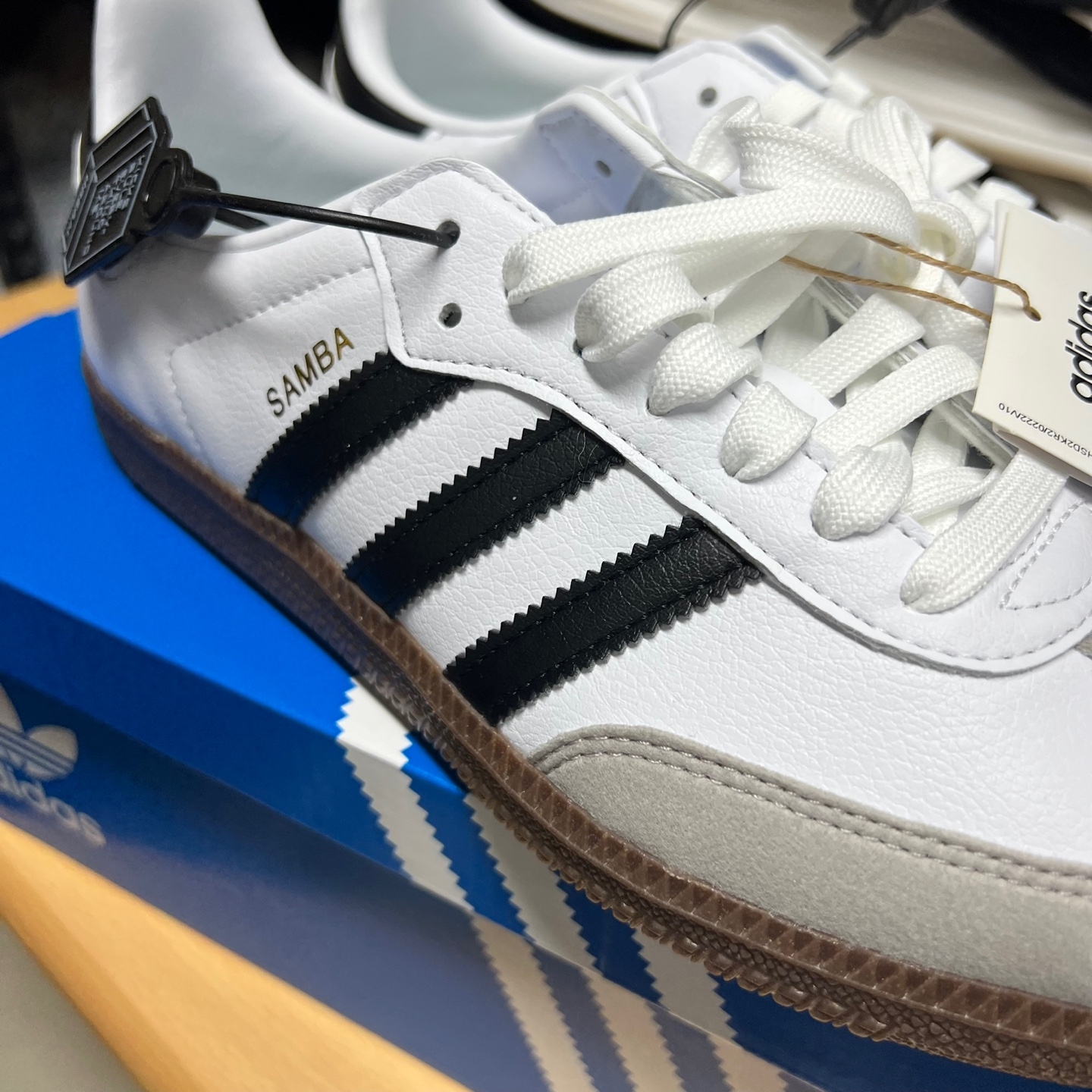 Adidas Samba Vegan White Black 착용 스타일 - 3