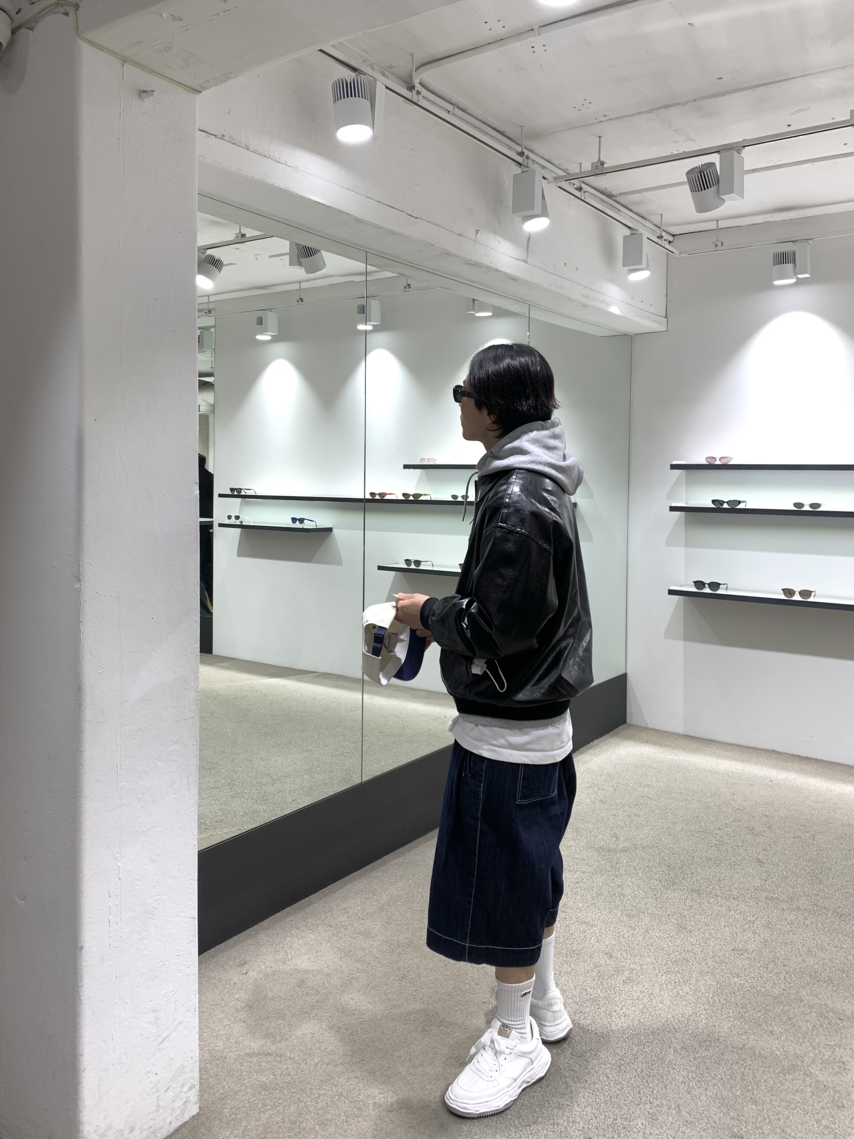Maison Mihara Yasuhiro Wayne OG Sole Leather Low-top Sneakers White, Stussy Small Stock Crew Socks White (3 Pack) 착용 스타일 - 2