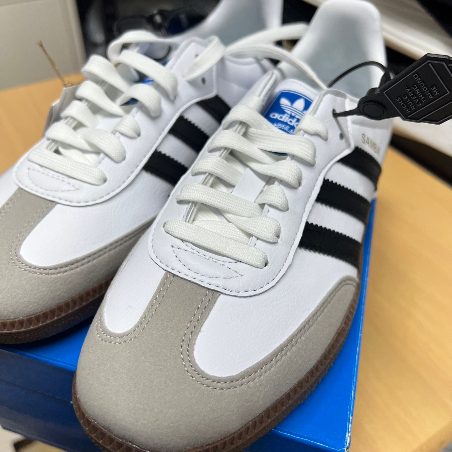 Adidas Samba Vegan White Black 착용 스타일 - 5