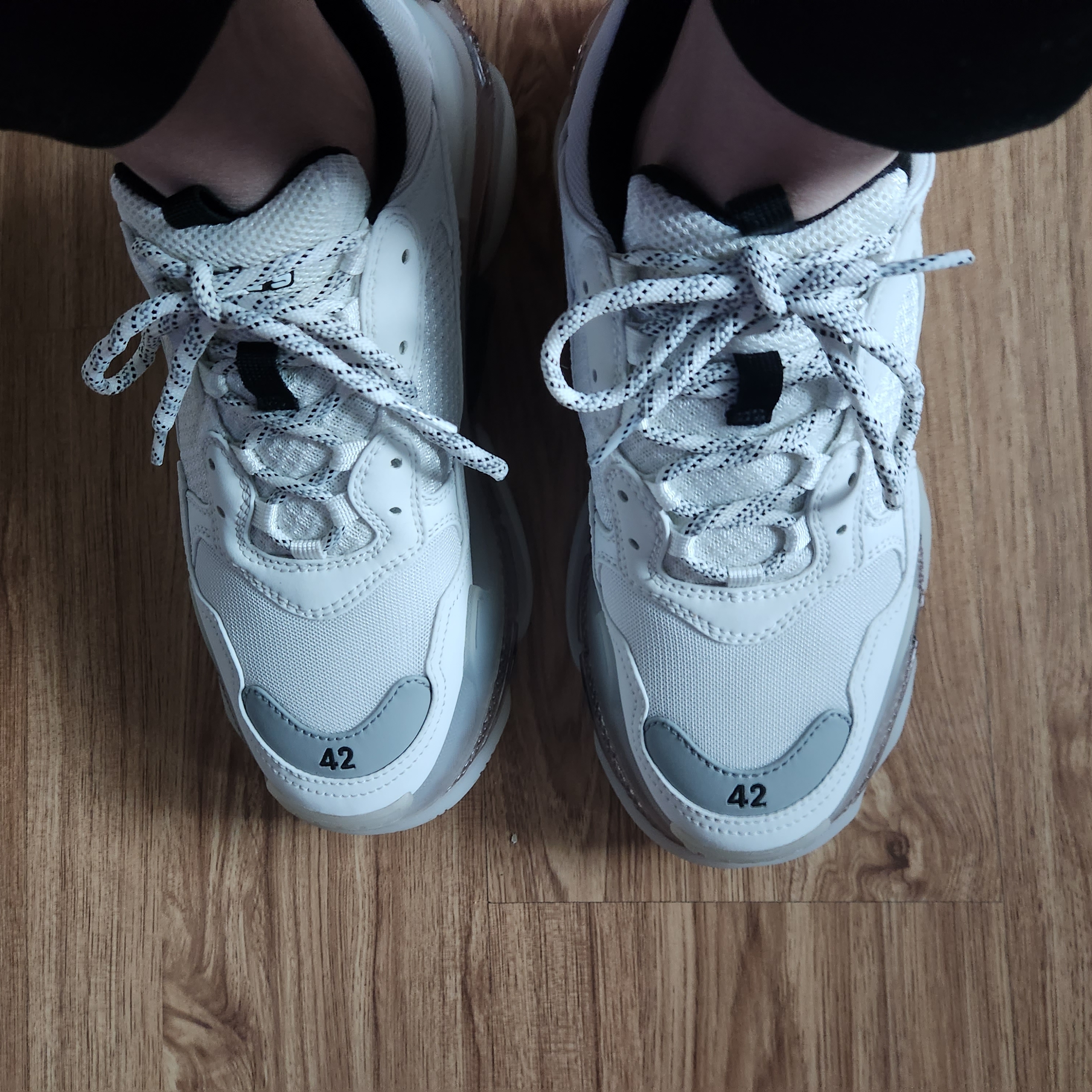 Balenciaga Triple S Sneakers Clear Sole White Grey 2020 착용 스타일