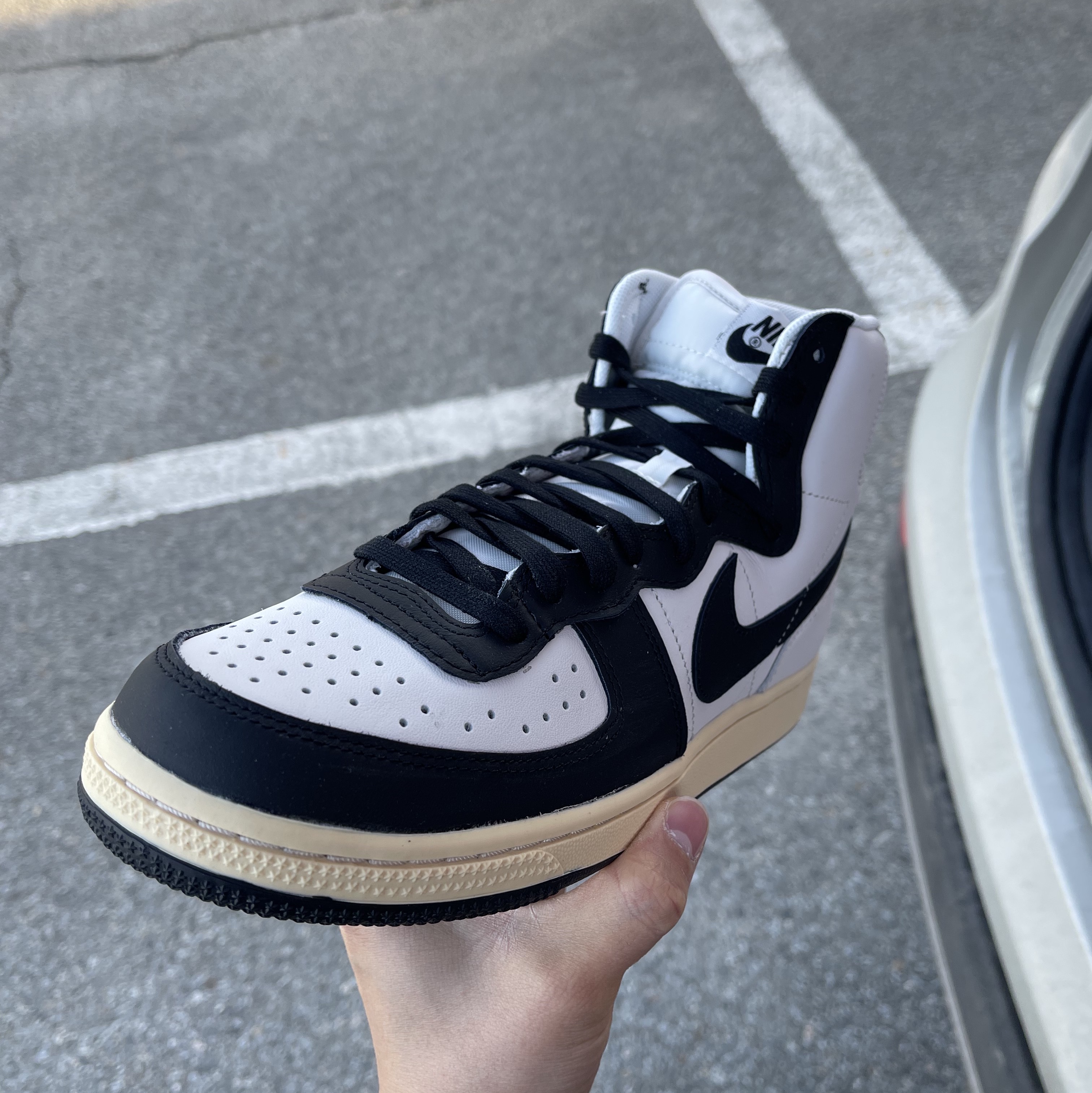 Nike Terminator High Black and Phantom 착용 스타일 - 1