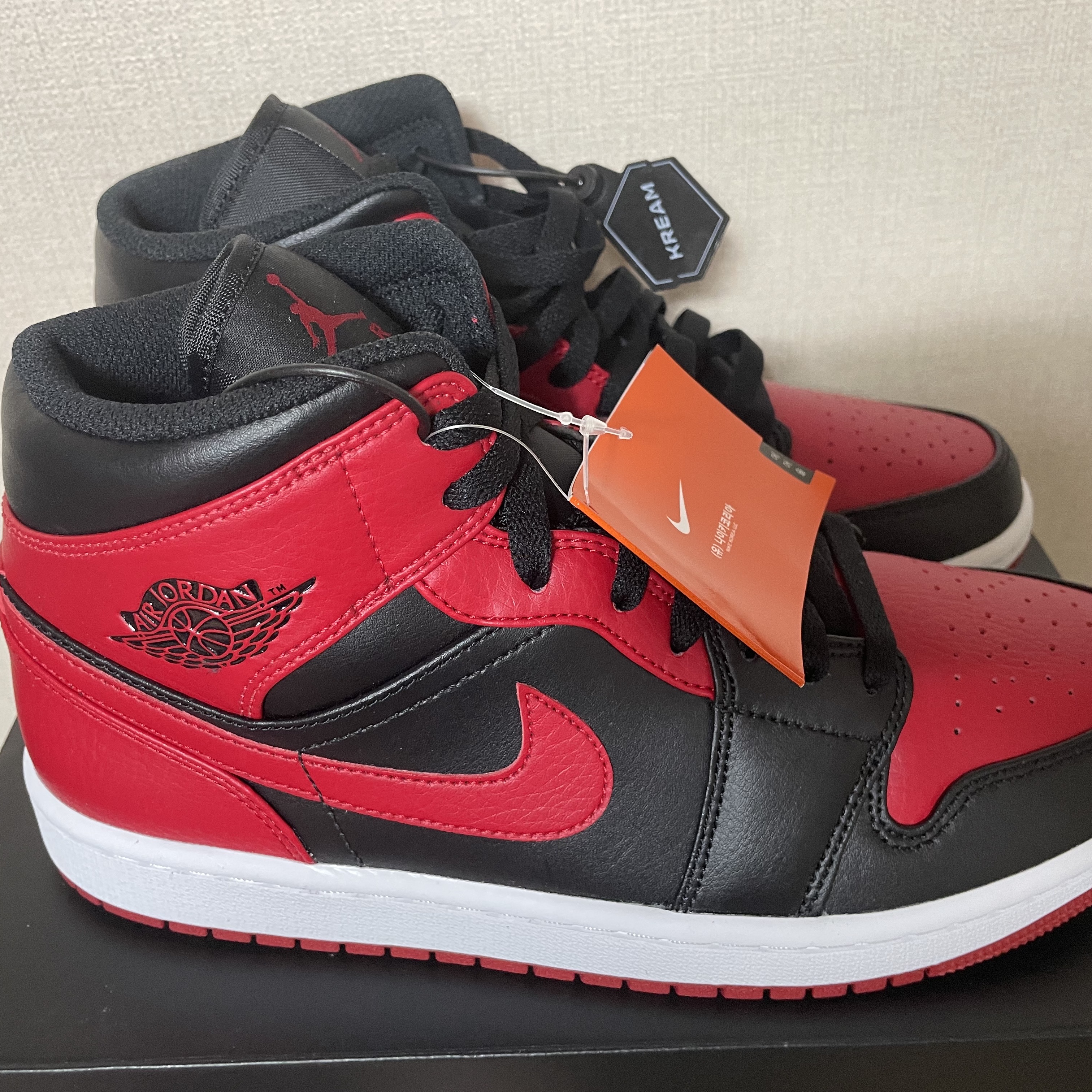 Jordan 1 Mid Bred Banned 2020 착용 스타일 - 2