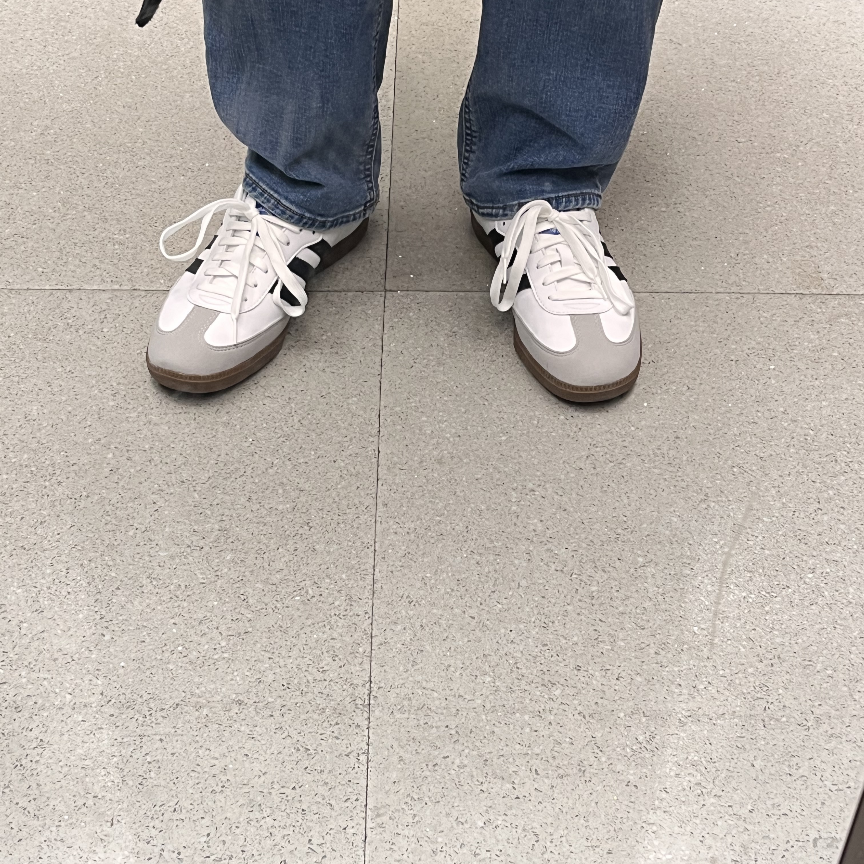 Adidas Samba Vegan 착용 스타일 - 4