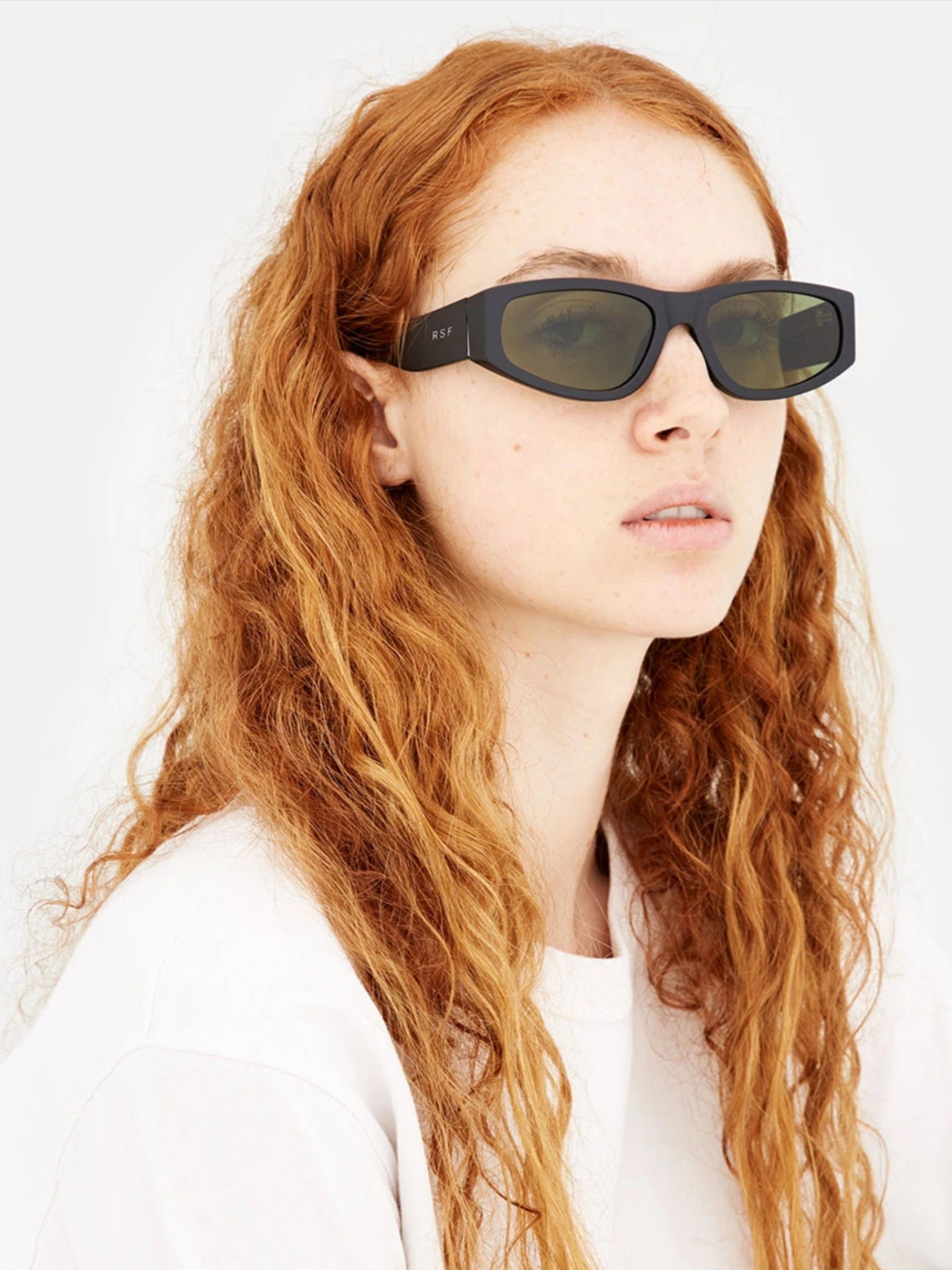 Retrosuperfuture Neema Black Matte 착용 스타일