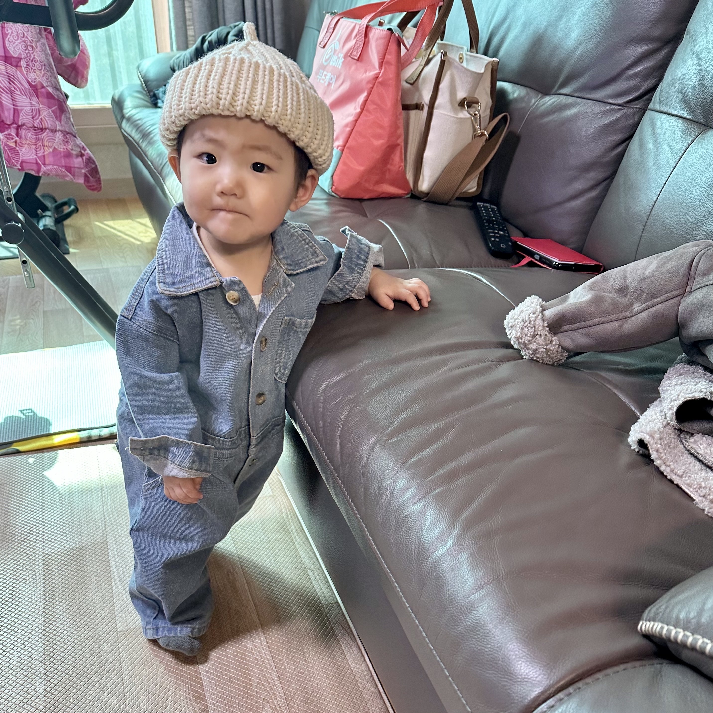 Jordan 1 x Off-White Retro High University Blue, Nike x Off-White NRG Track Jacket Khaki - Asia 착용 스타일 - 4