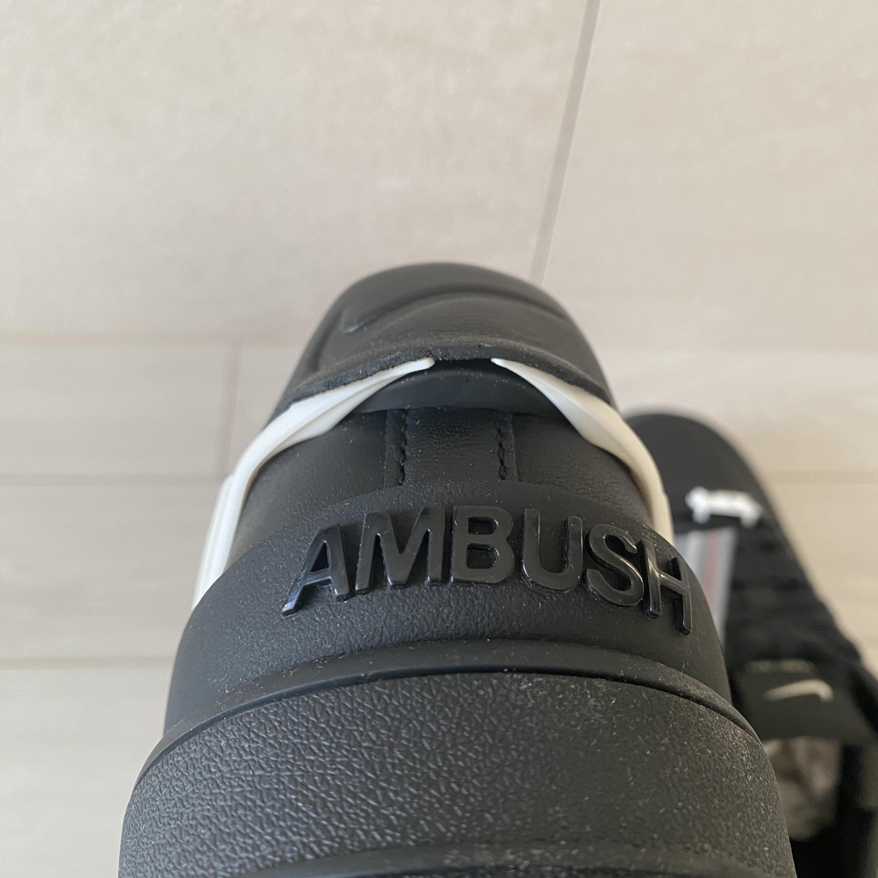 Nike x Ambush Air Force 1 Low SP Black 착용 스타일 - 2