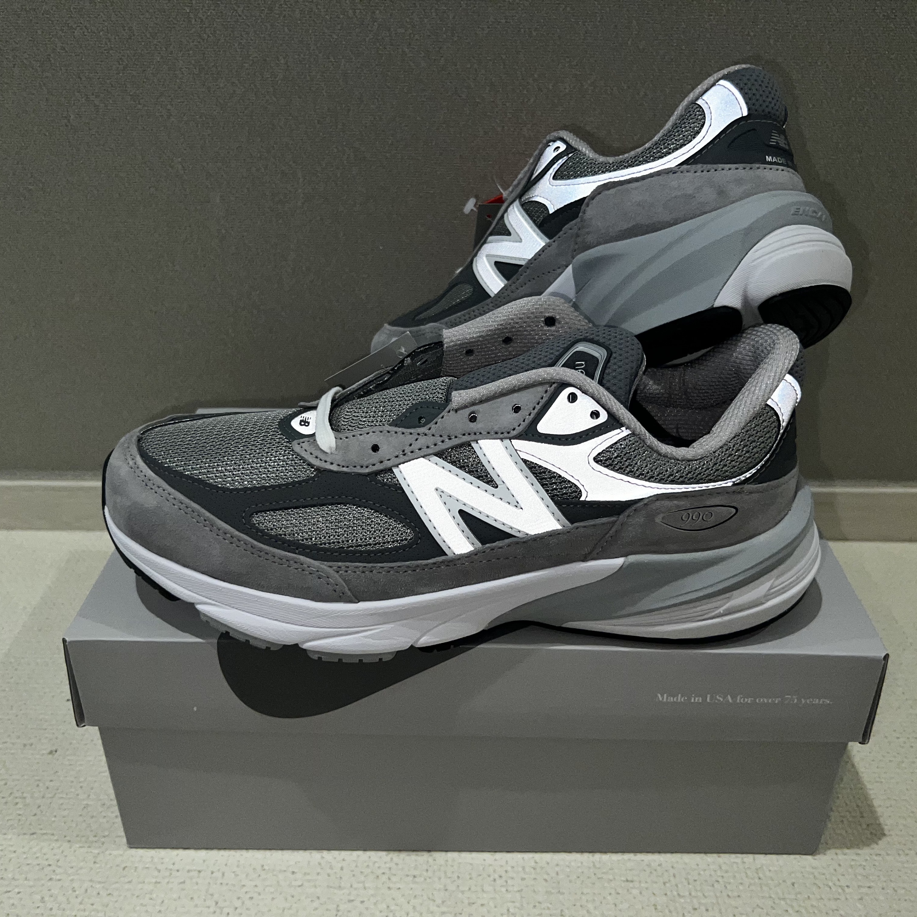 New Balance 990v6 Made in USA Grey - D Standard 착용 스타일 - 4