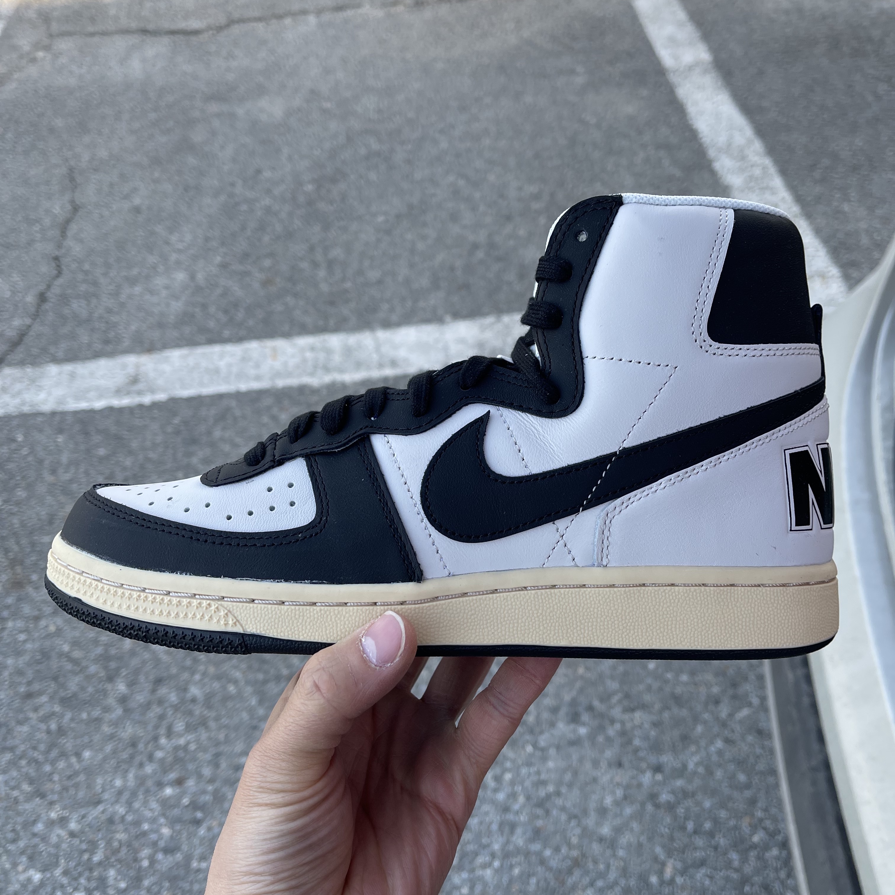 Nike Terminator High Black and Phantom 착용 스타일 - 2
