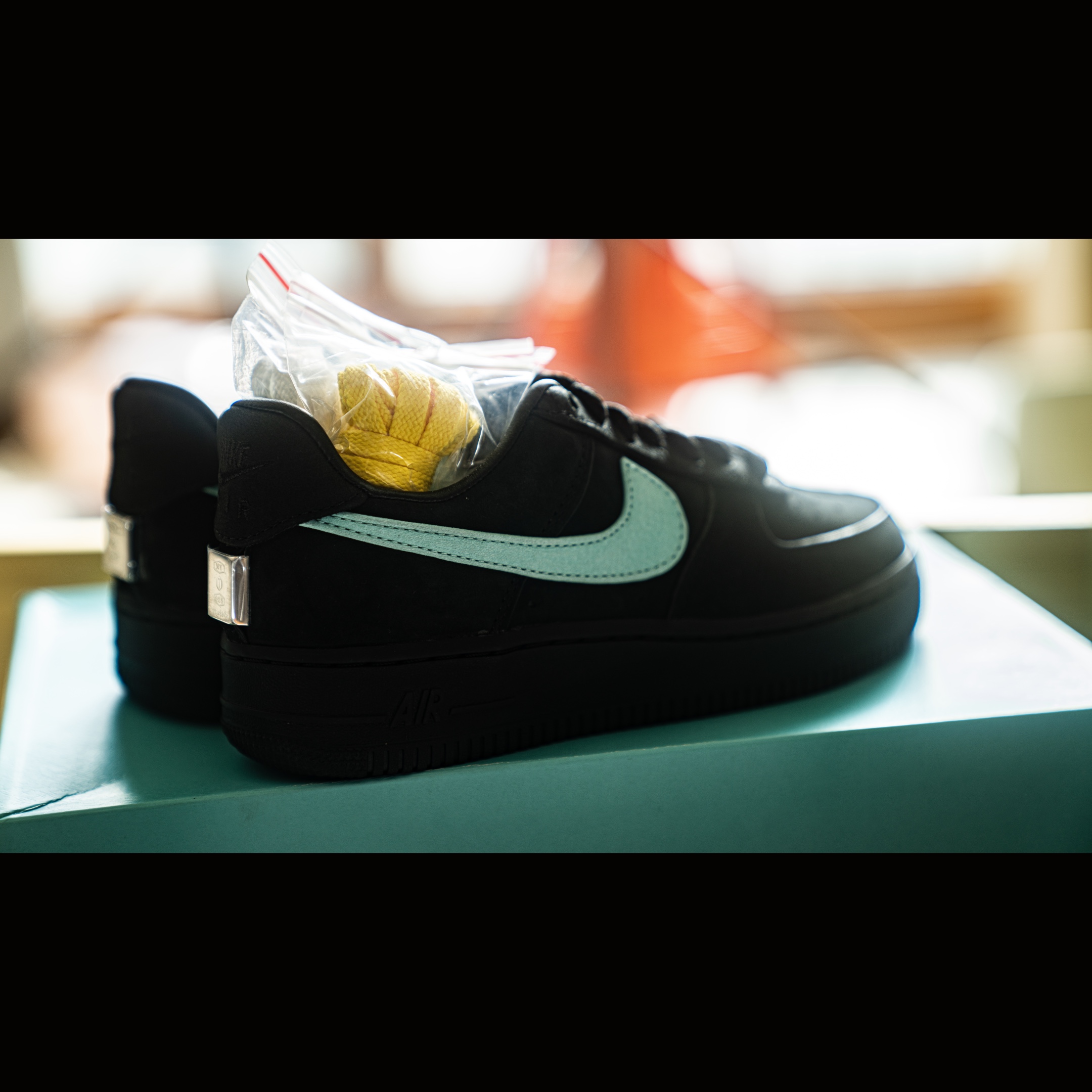 Nike x Tiffany & Co. Air Force 1 Low SP 1837 착용 스타일 - 1