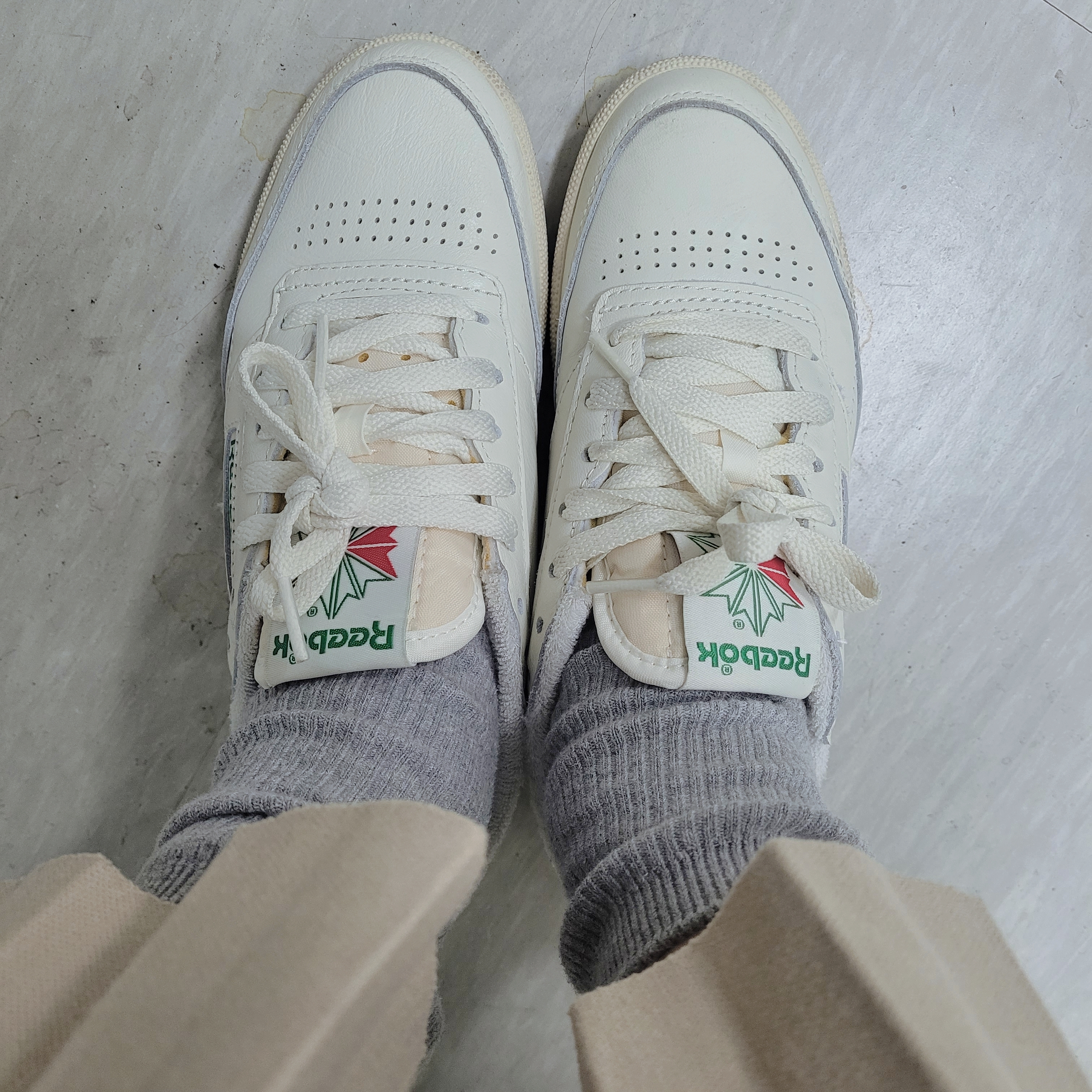 Reebok Club C 85 Vintage Chalk Green 착용 스타일
