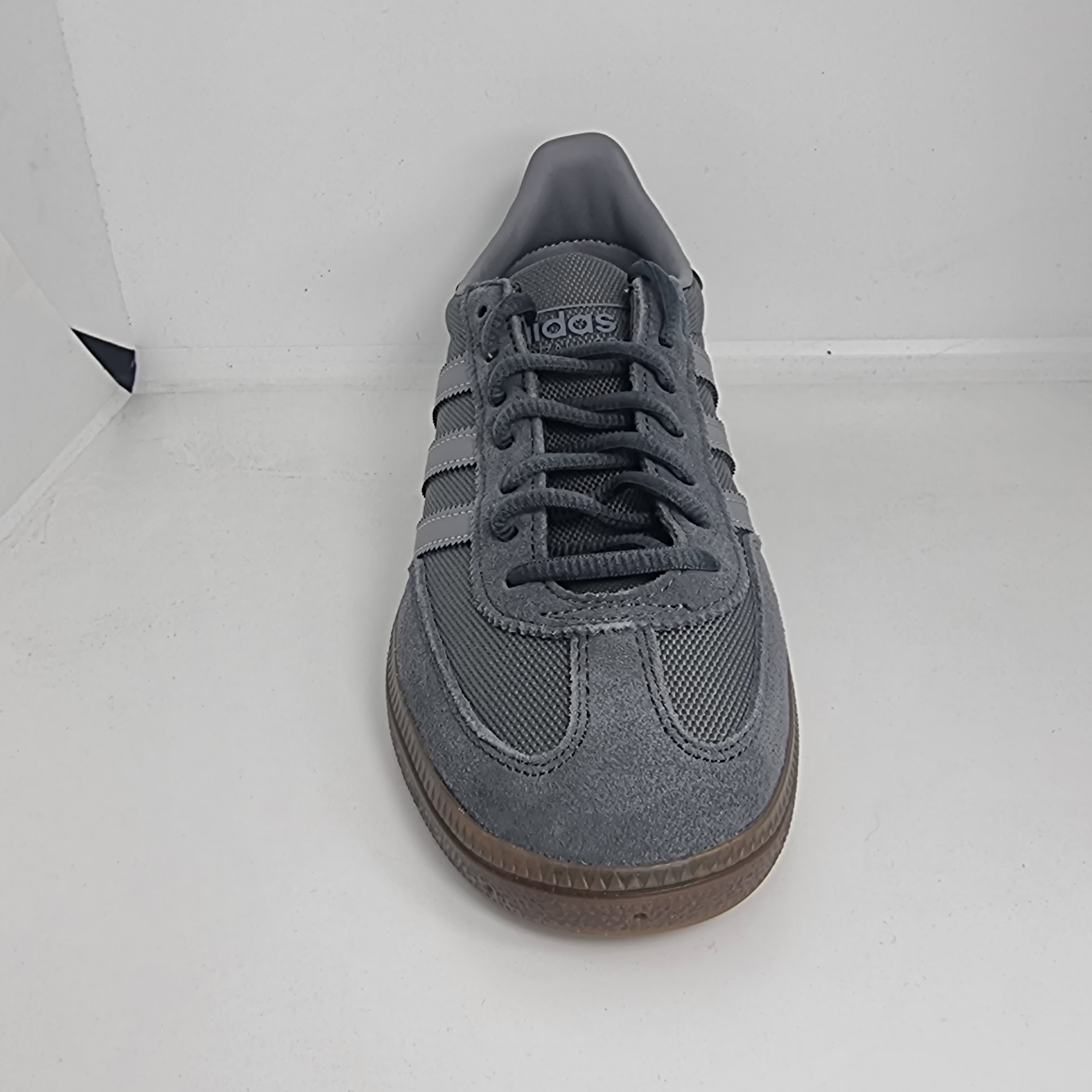 Adidas Spezial Handball Grey Gum 착용 스타일 - 1