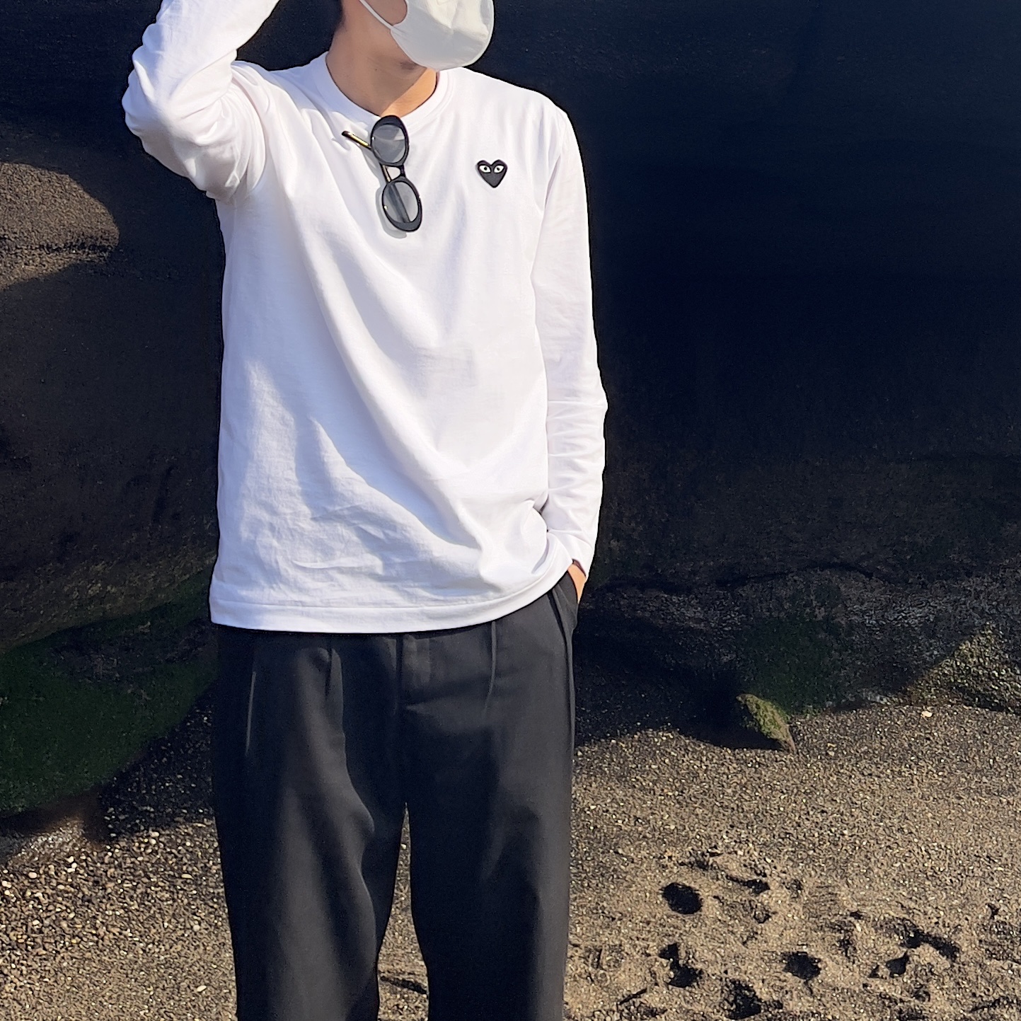 Play Comme des Garcons Black Heart LS T-Shirt White 착용 스타일