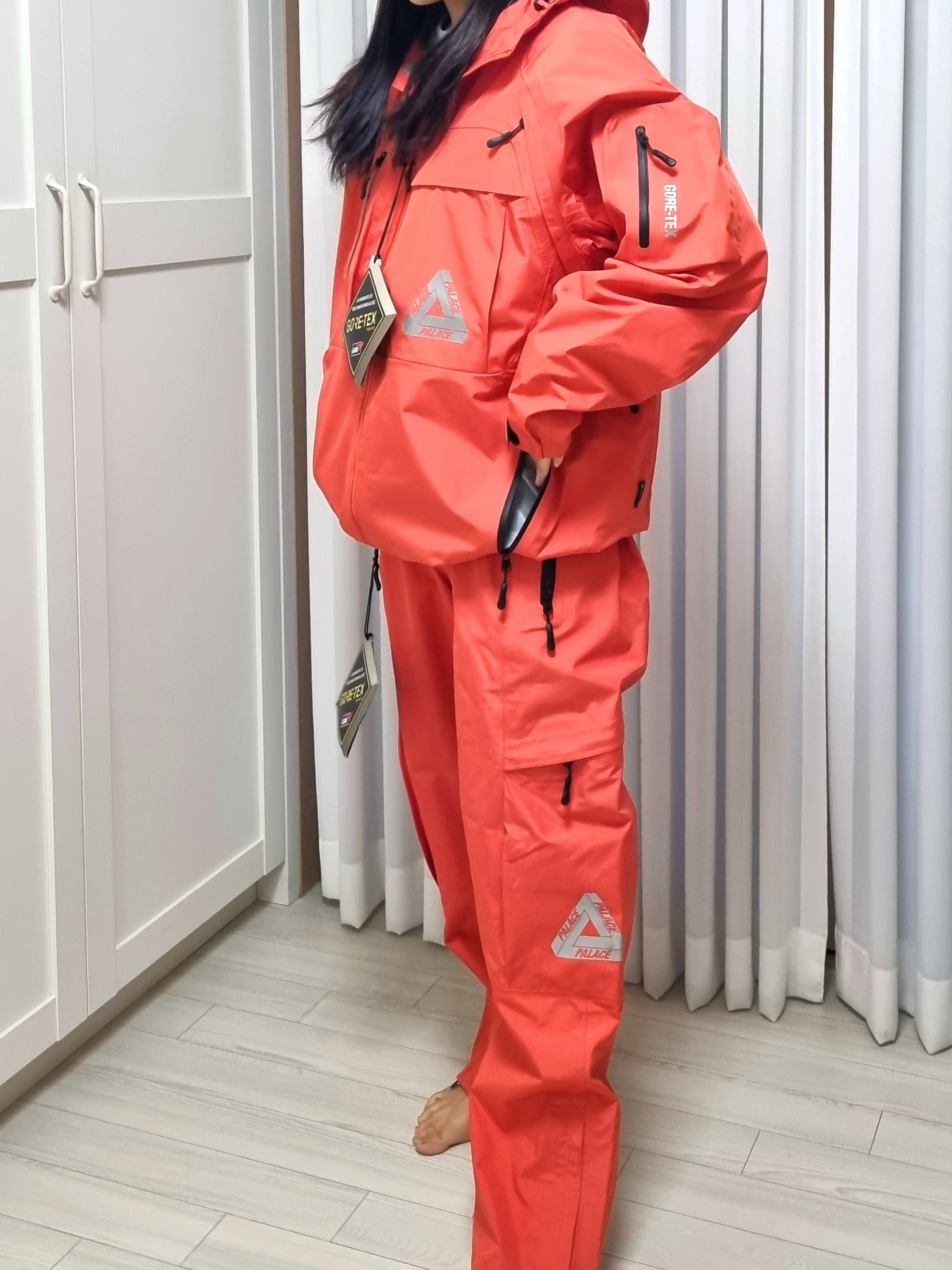 Palace Gore-Tex Cargo Jacket Orange - 23SS, Palace Gore-Tex Cargo Bottom Orange - 23SS 착용 스타일 - 2