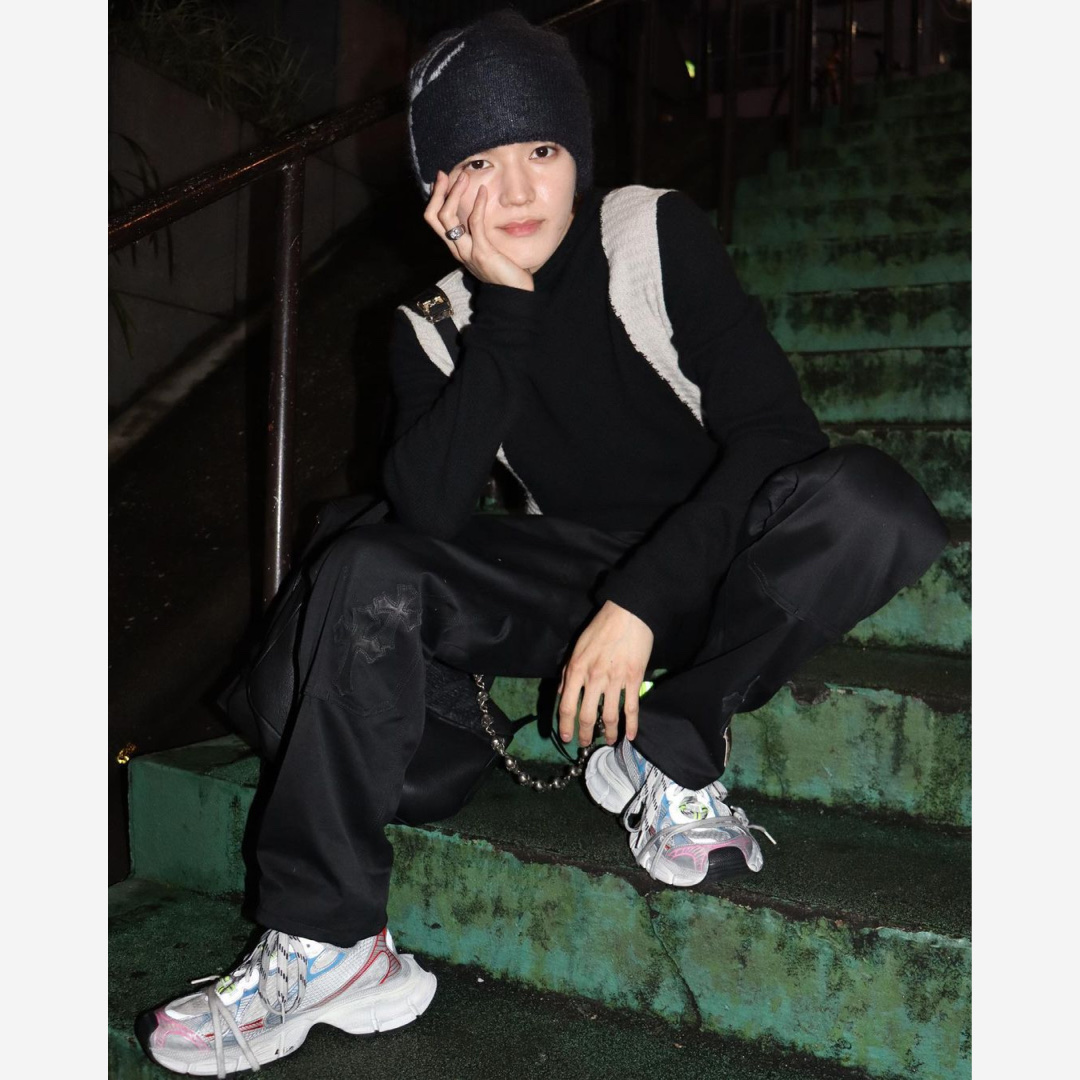 Balenciaga 3XL Sneakers White Red Blue 착용 스타일 - 2