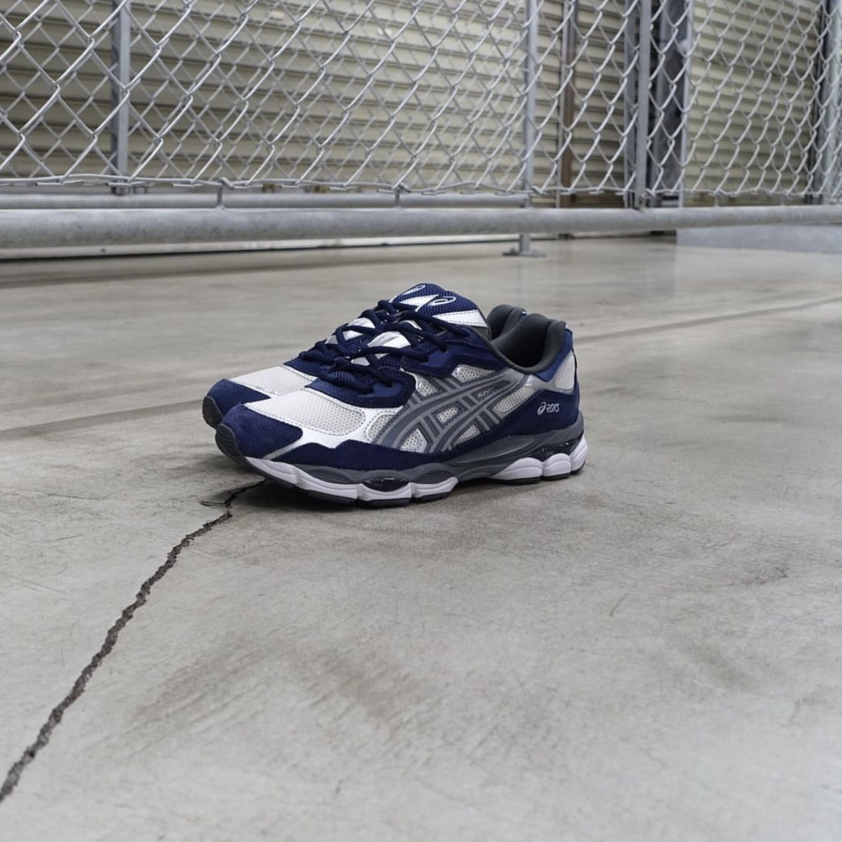 Asics Gel-NYC Cream Steel Grey 착용 스타일 - 3