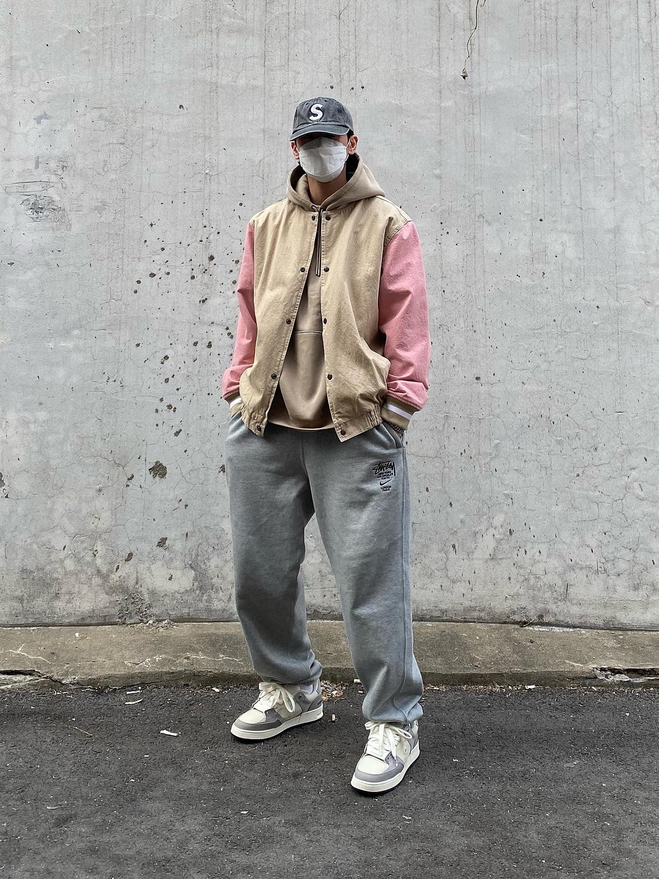 Nike x Stussy NRG ZR Fleece Pants Heather Grey - US/EU, Supreme Pigment Print S Logo 6-Panel Black - 20SS 착용 스타일 - 2