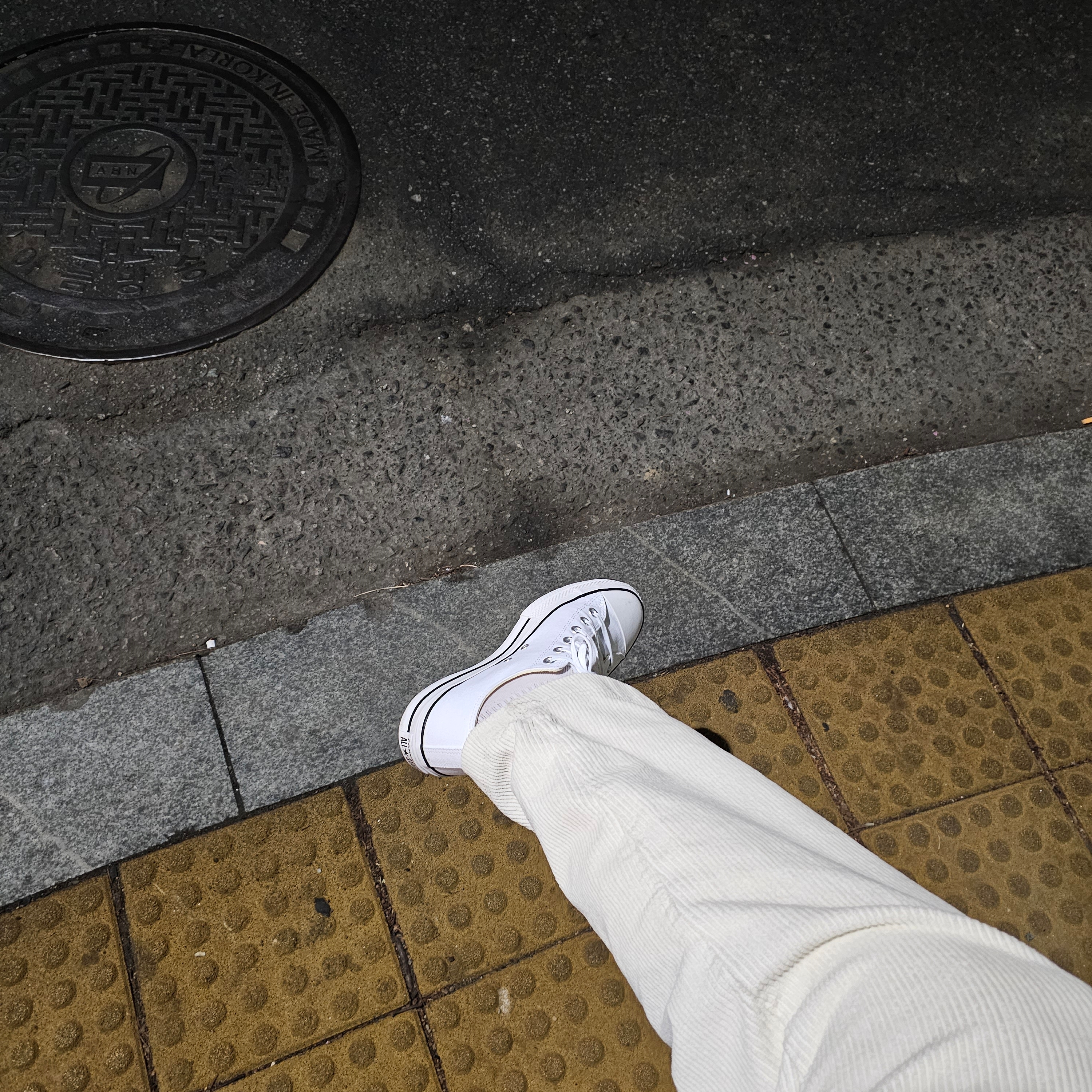 (W) Converse Chuck Taylor All Star Lift Ox White Black 착용 스타일