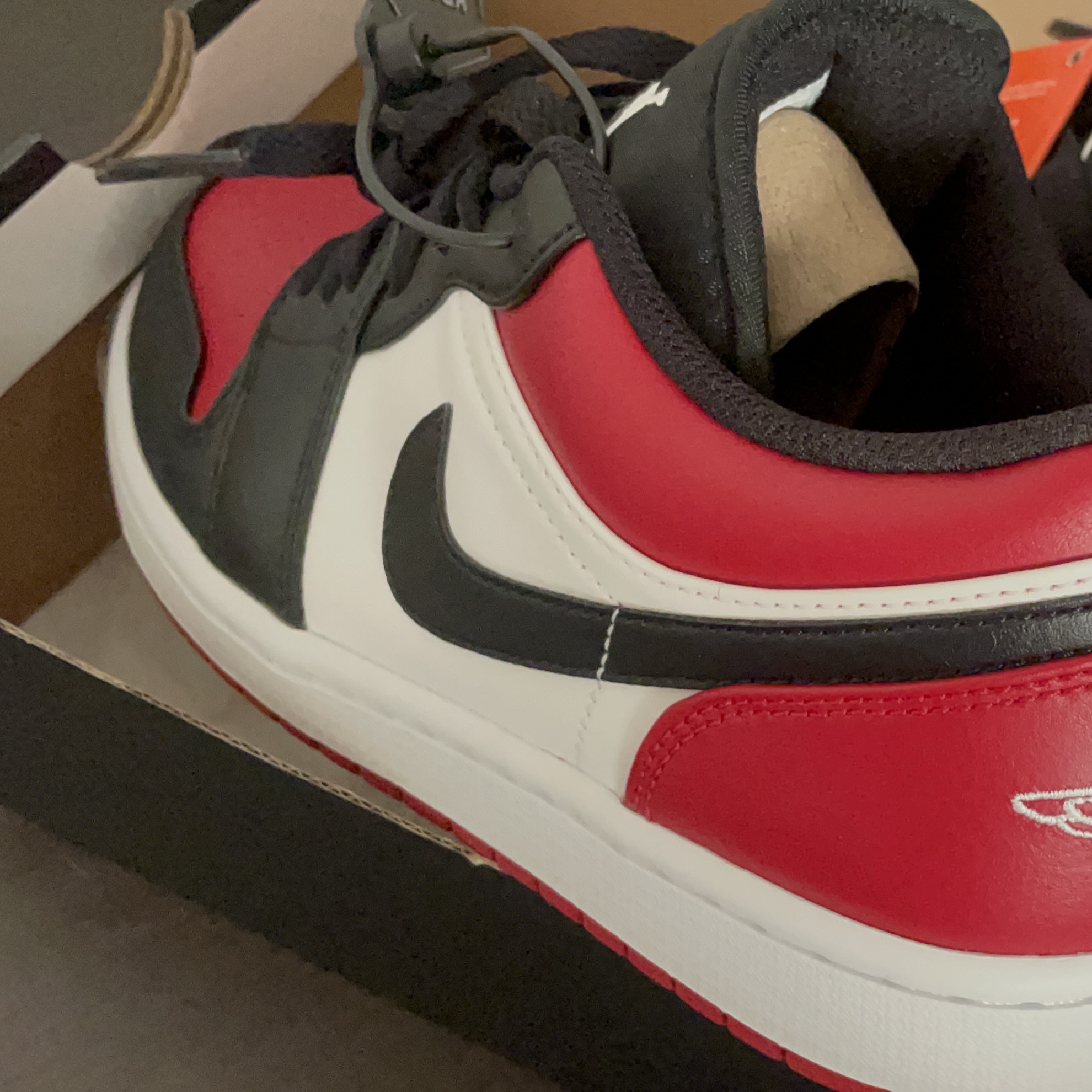 Jordan 1 Low Bred Toe 착용 스타일 - 2