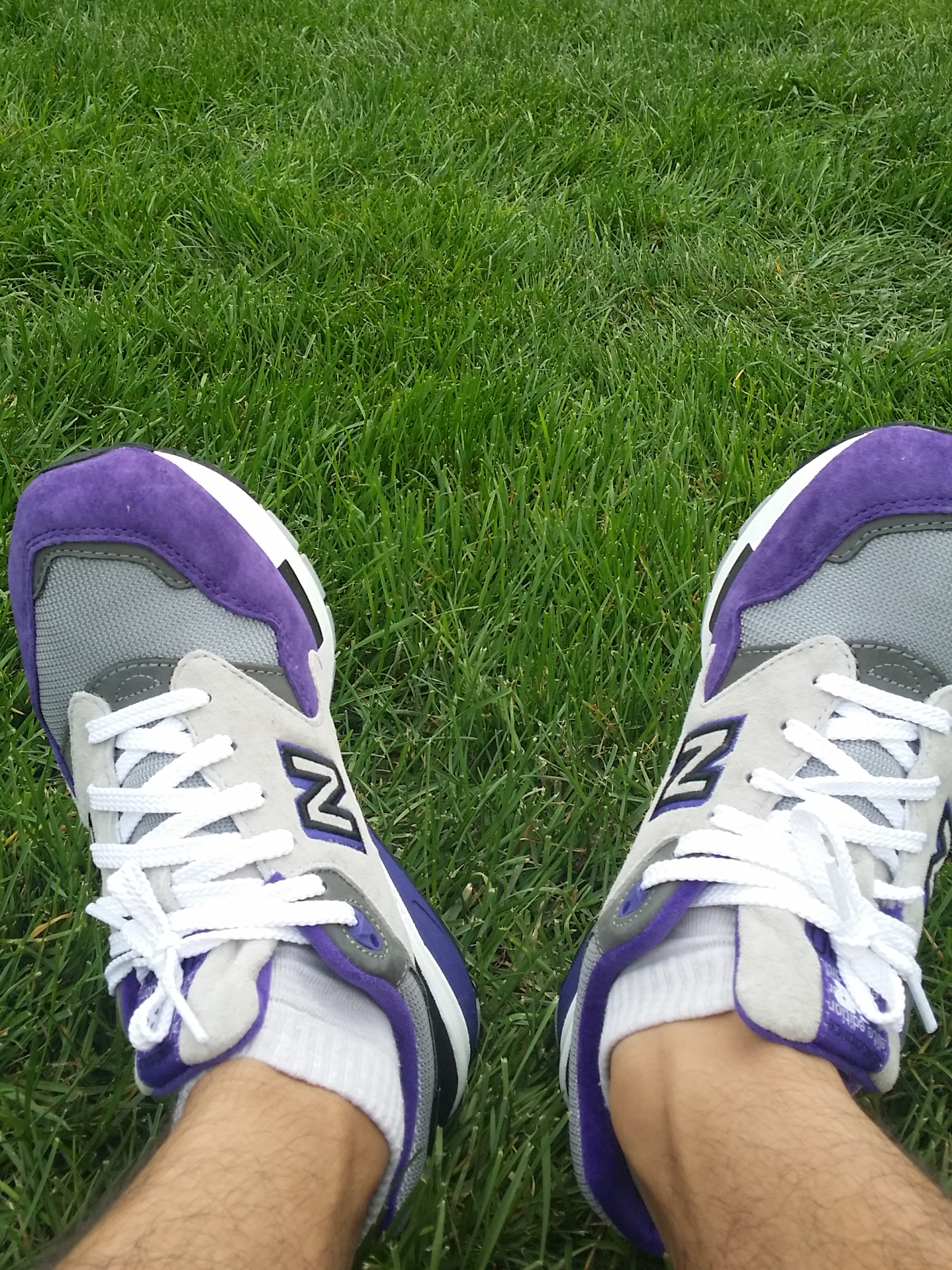 New Balance 1600 Grey Purple 착용 스타일