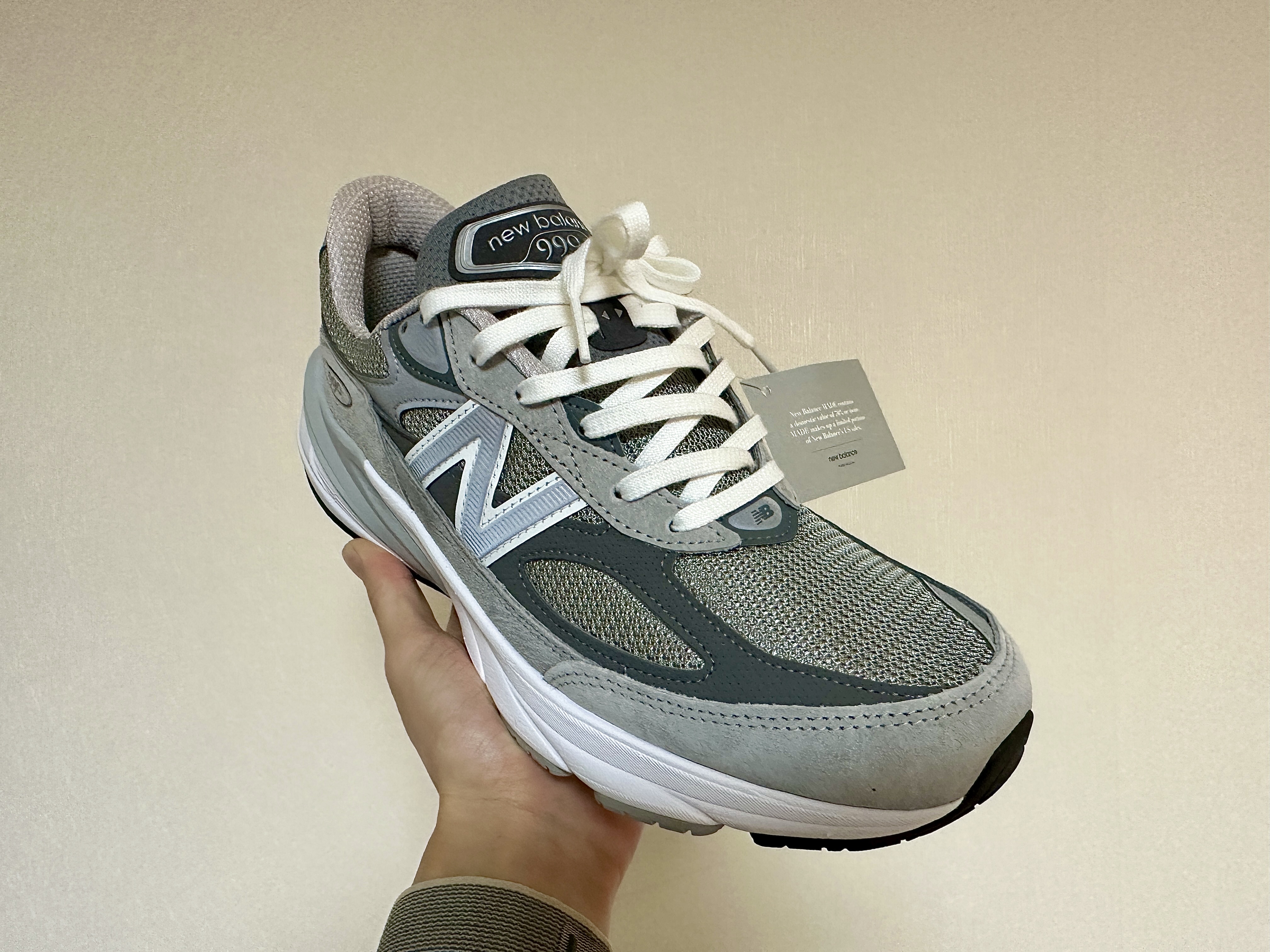 New Balance 990v6 Made in USA Grey - D Standard 착용 스타일 - 2