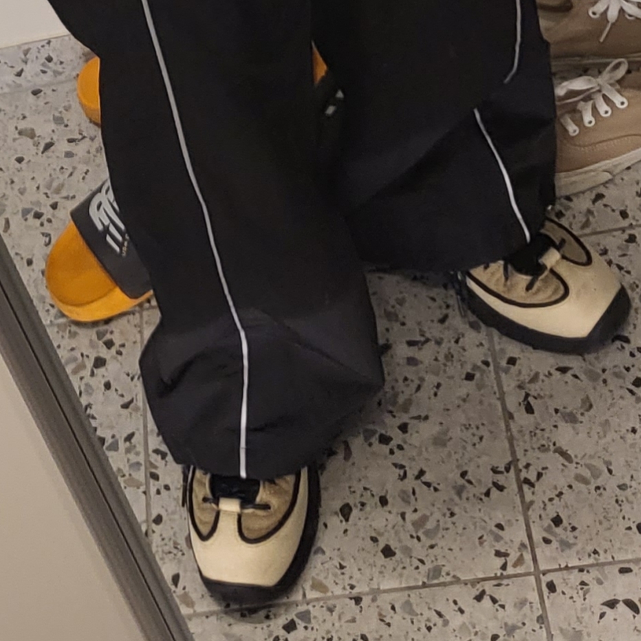 Nike x Stussy Air Penny II Rattan and Limestone 착용 스타일 - 4